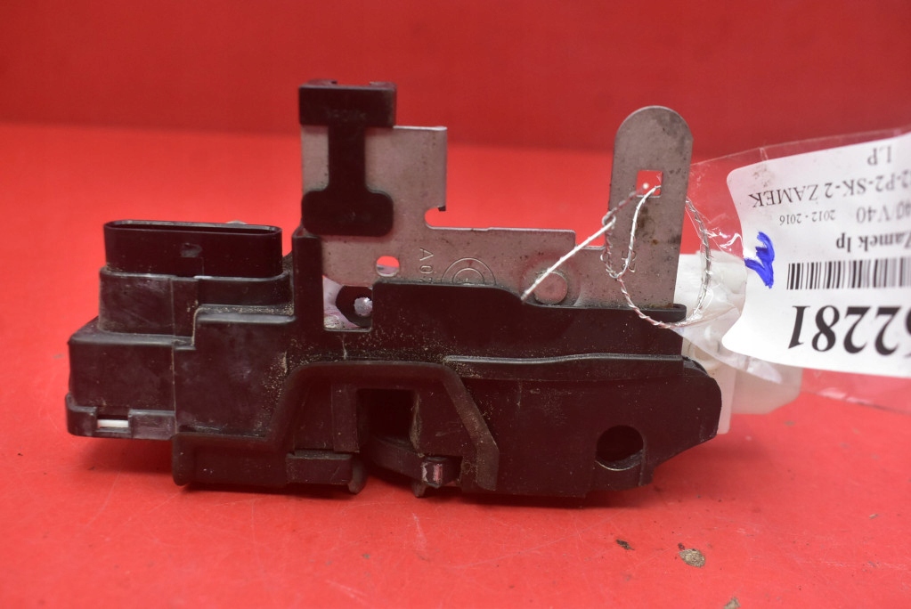 lock door left front front EU 31391824 VOLVO V40 2 II 12-16
