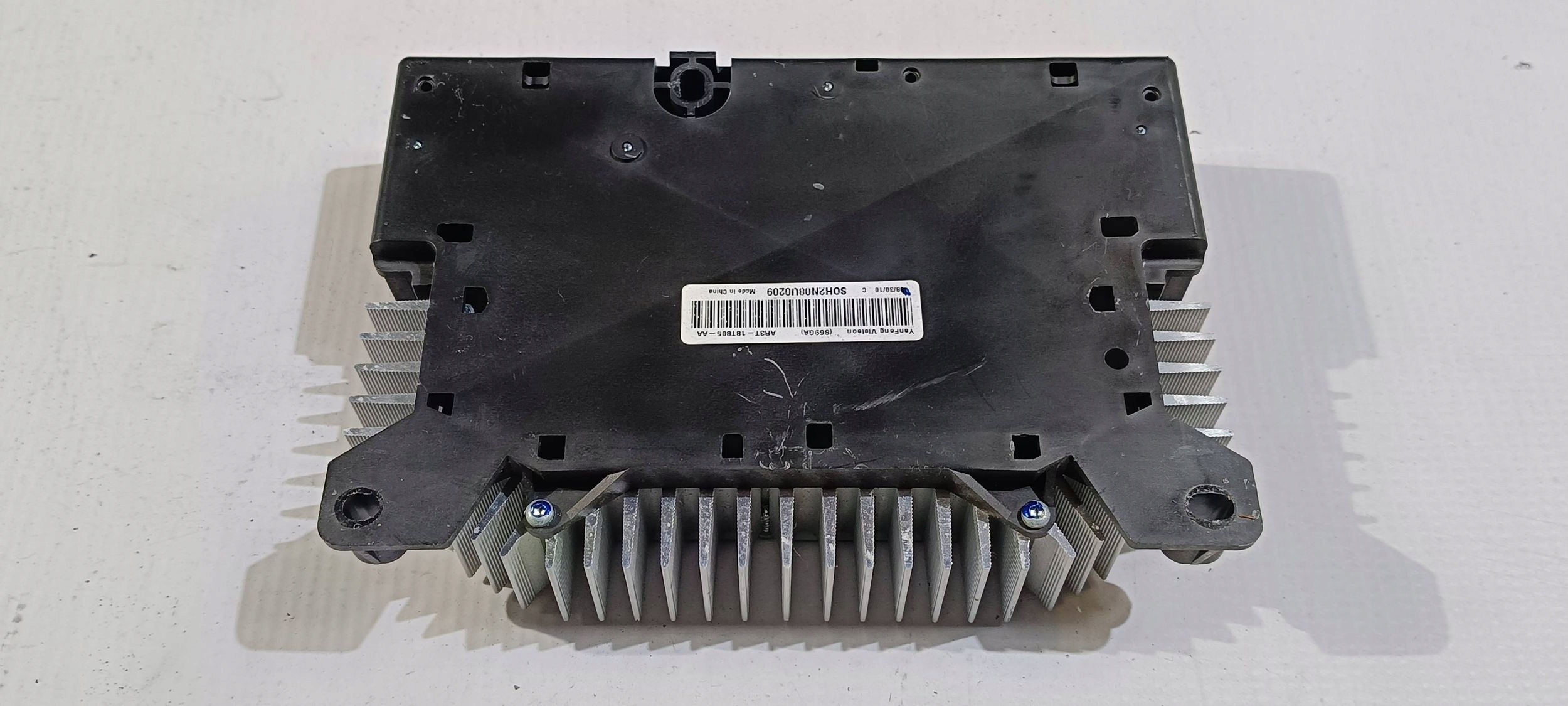 amplifier audio amplituner Ford Mustang V 2010