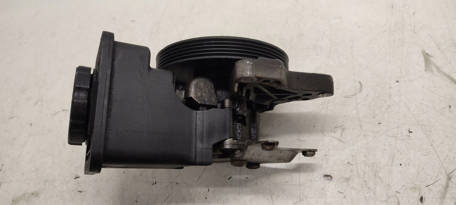 servo pump BMW E39 LIFT 3,0TD kombi