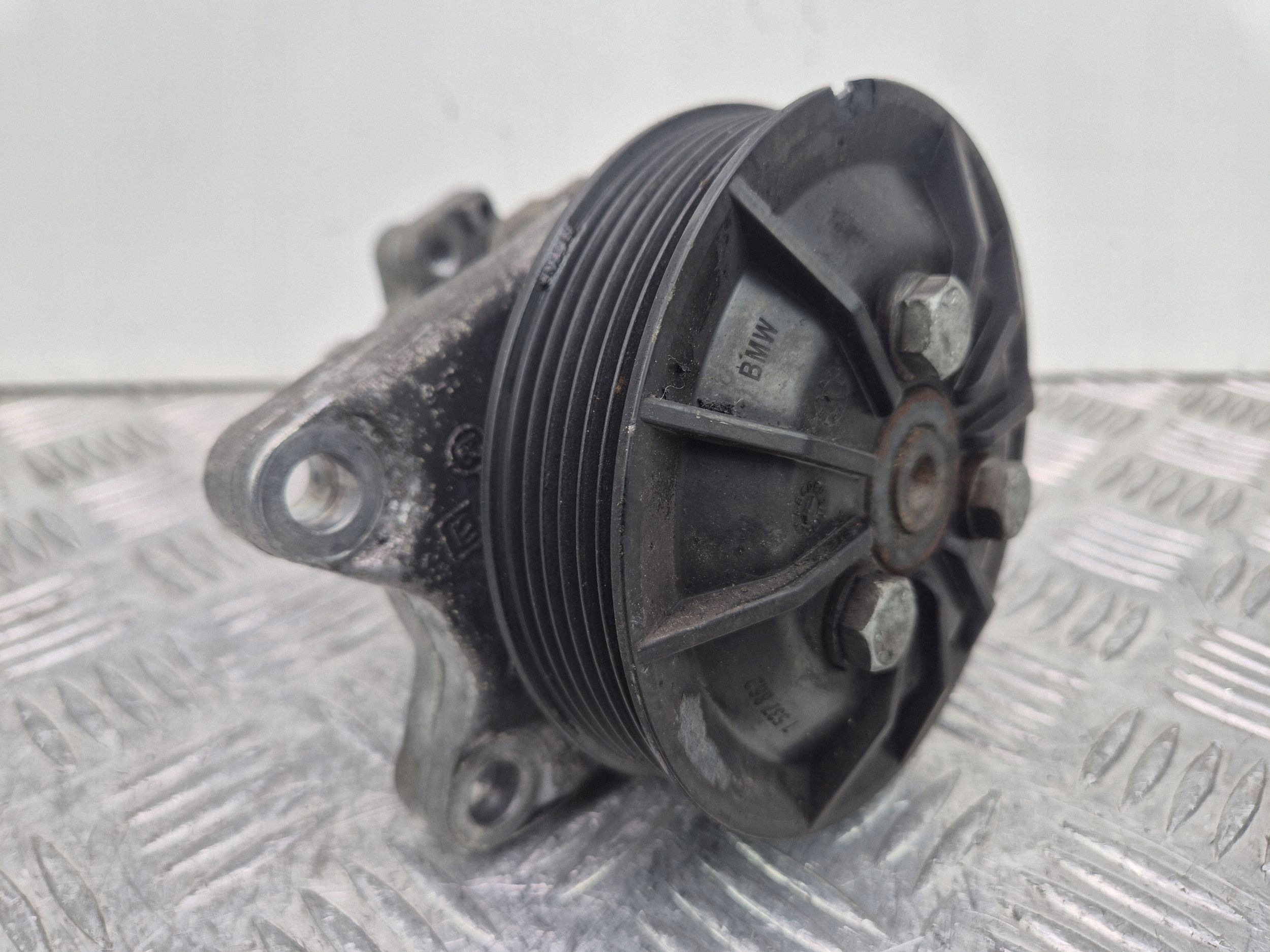 BMW 5 E60 E61 525i servo čerpadlo N52B25AE 677732101