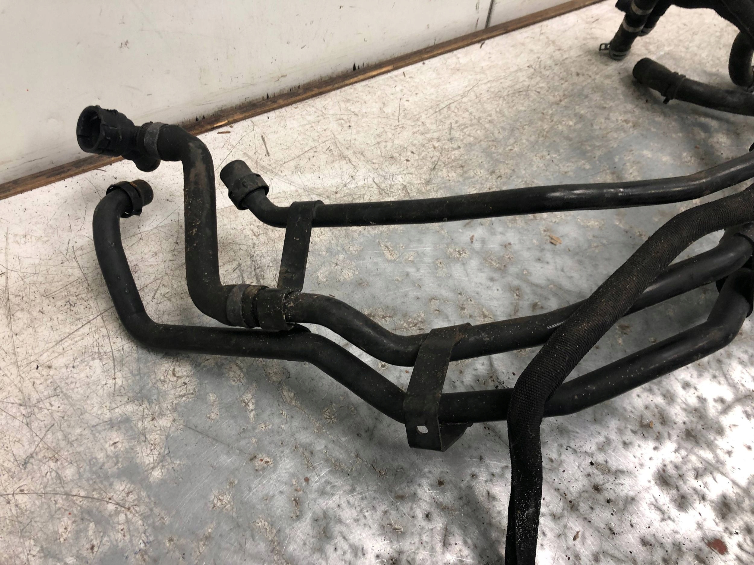 hose wiring radiator VW 5Q1819885A