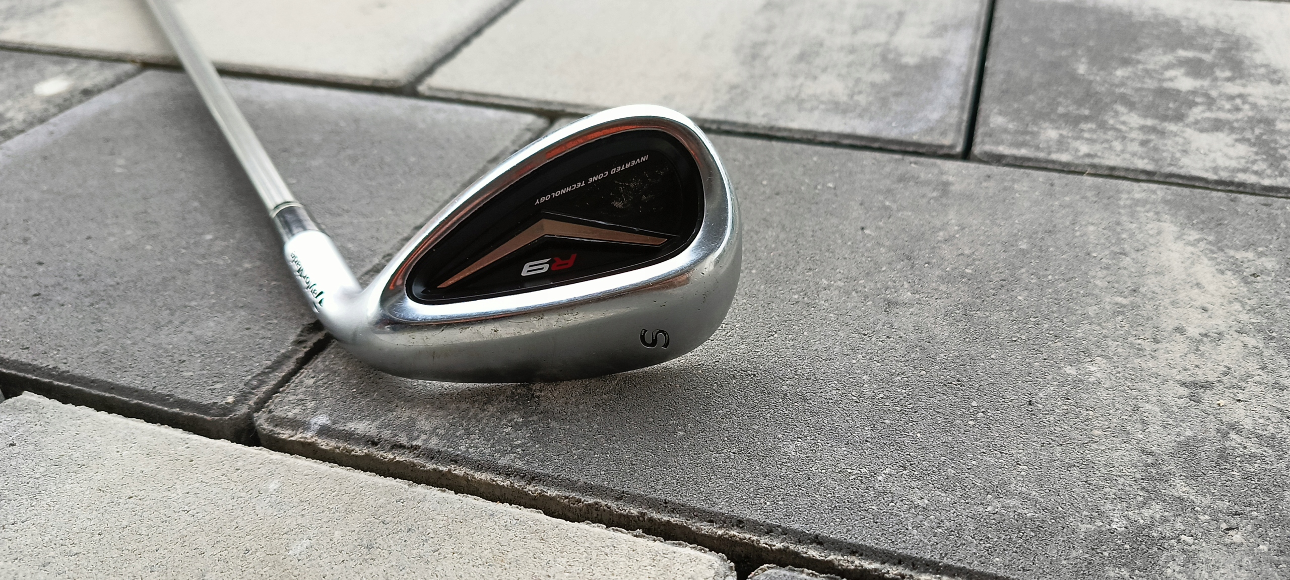 Taylormade R9 sand wedge kij do golfa golf golfowy EAN (GTIN) 0884900138618