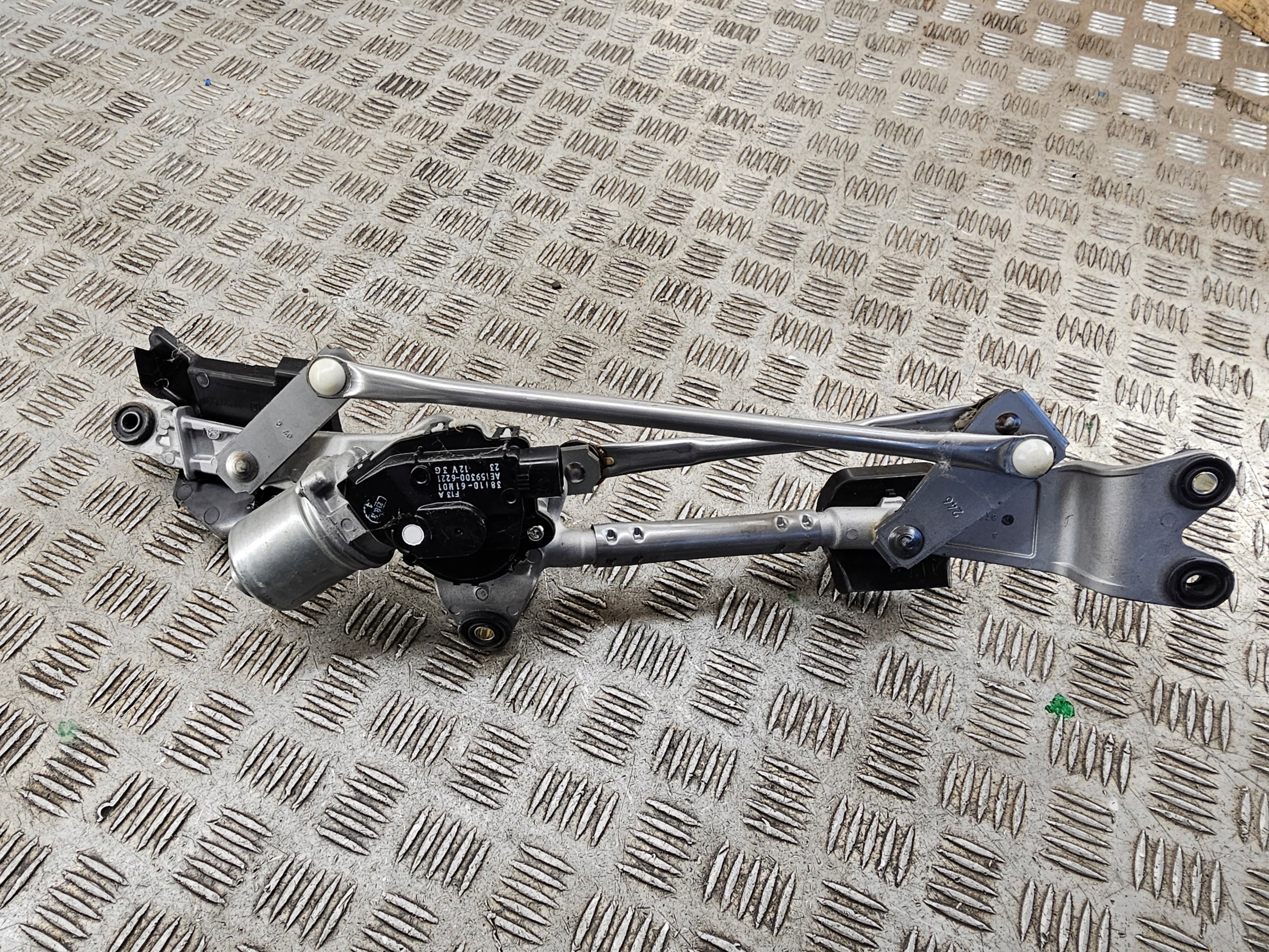 Wischergestänge vorne SUZUKI SX4 38110-61M01