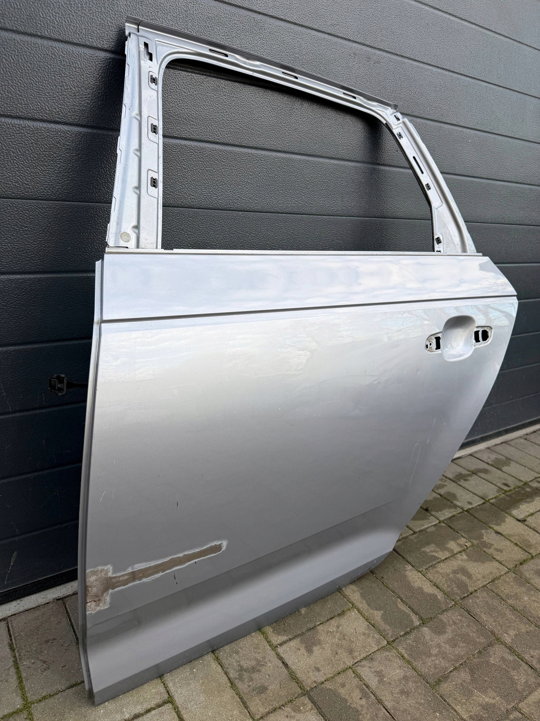 Audi A4 S4 B9 16- kombi door rear part left rear.
