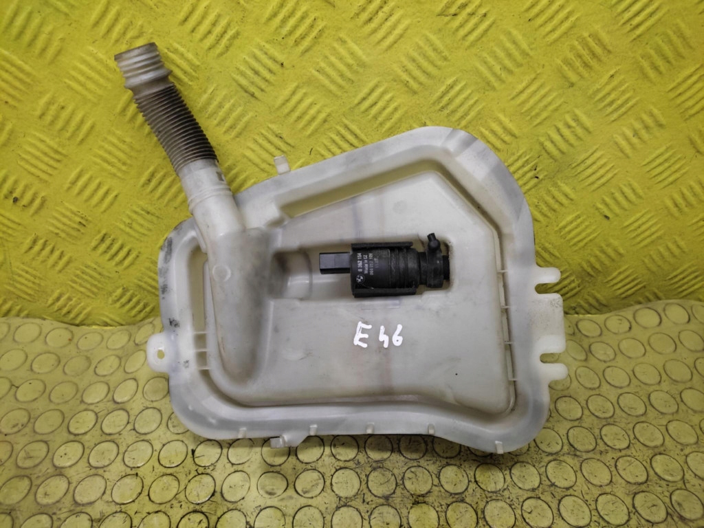 BMW E46 washer fluid tank 61688374557