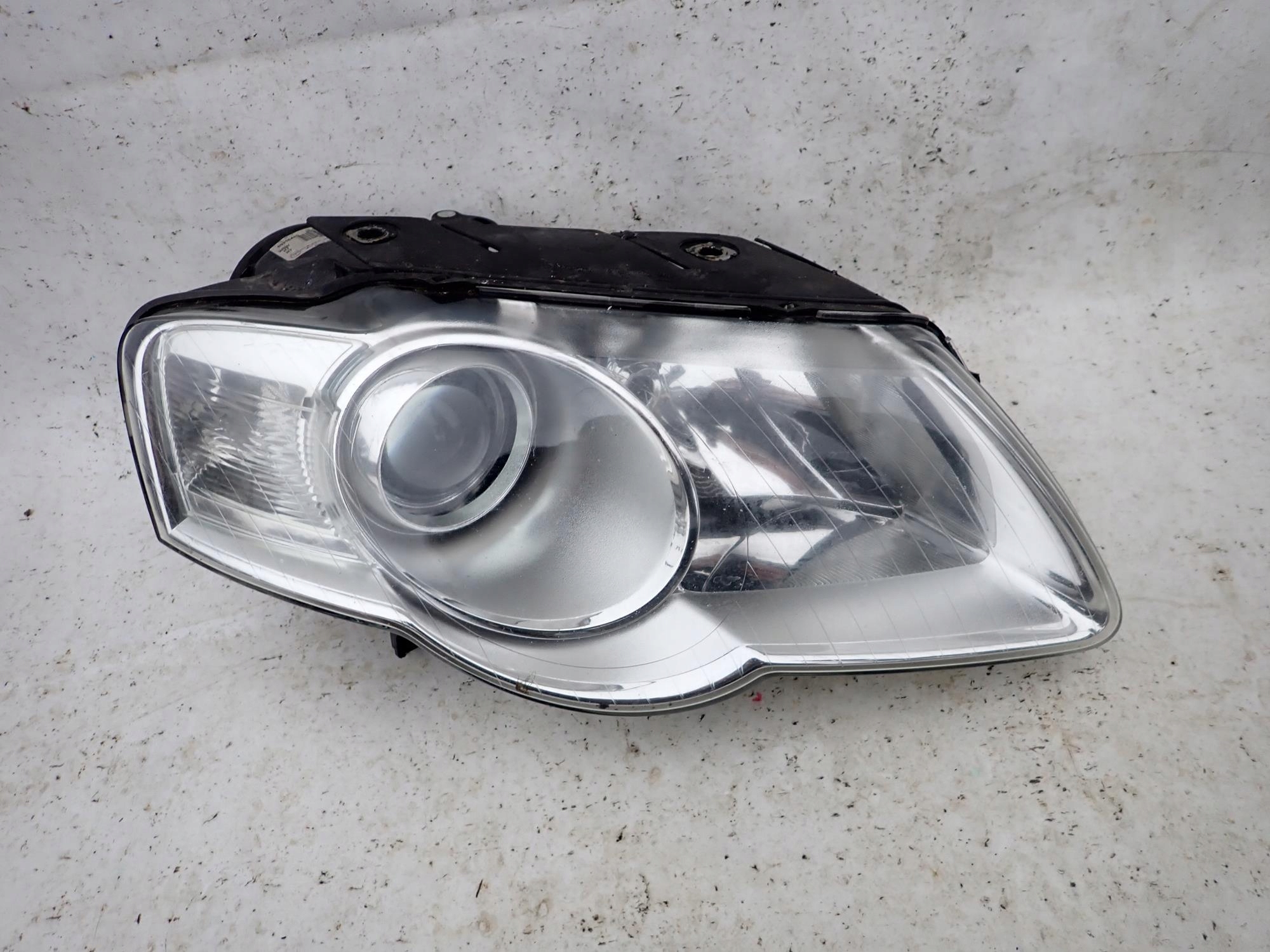 VW PASSAT B6 05-10 light front front right