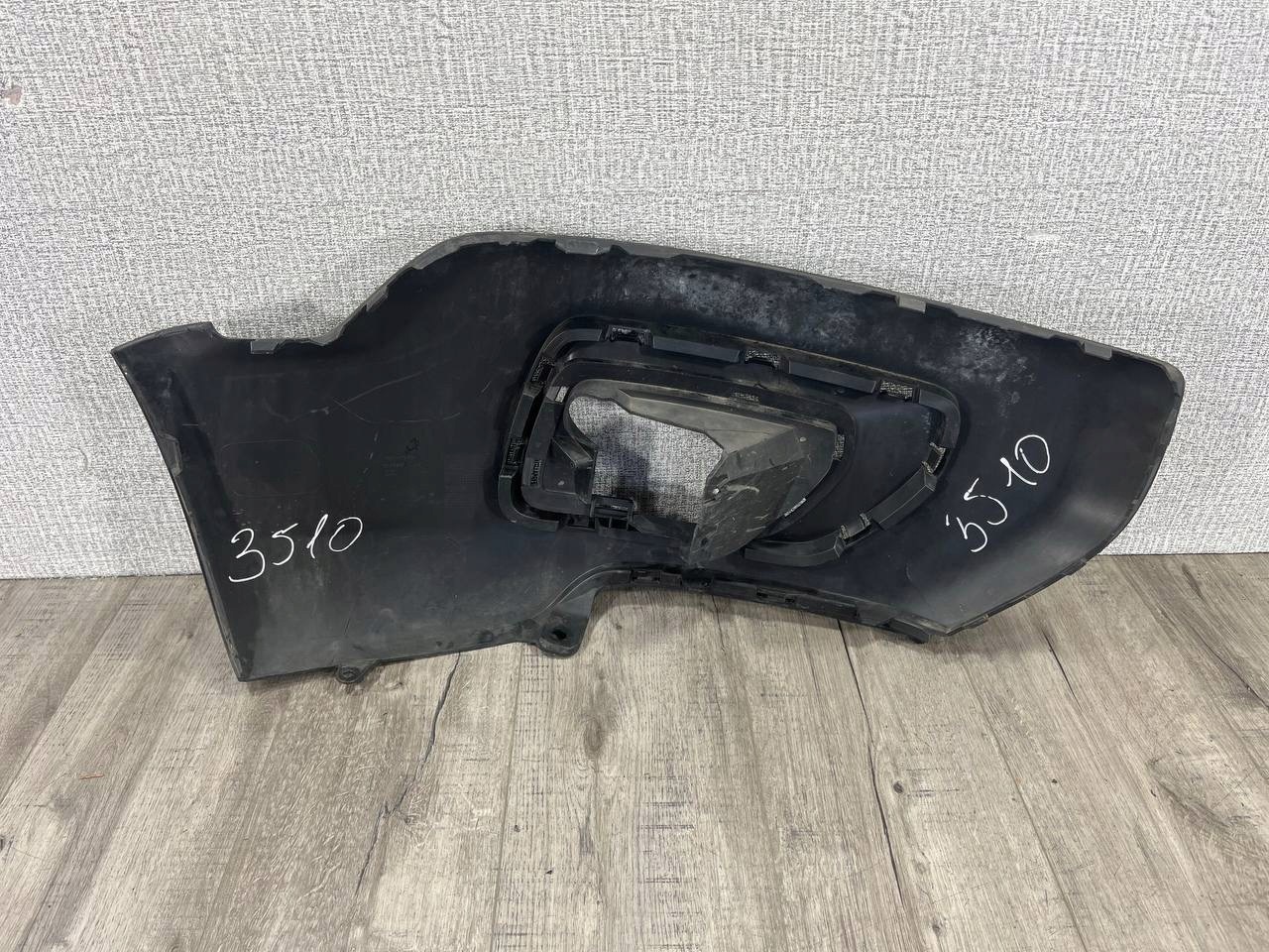 VOLVO XC70 II 2006-2016 left corner of a bumper front 31378965