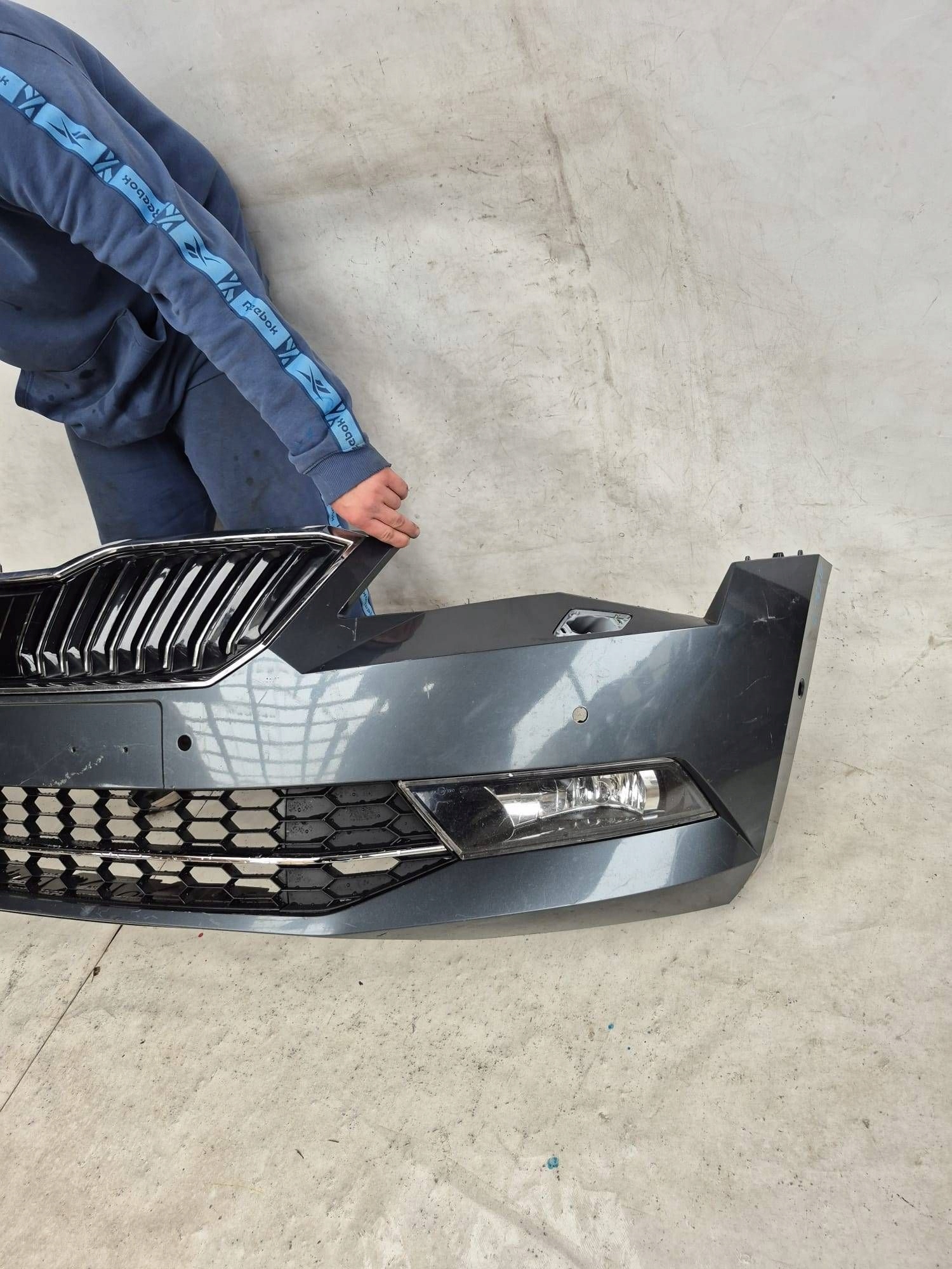 SKODA SUPERB III 3V0 15-19 bumper front front SPR PDC