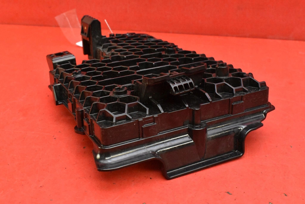 comfort control unit left 1657648-02-A TESLA MODEL Y 78.4 kWh 514 KM 20