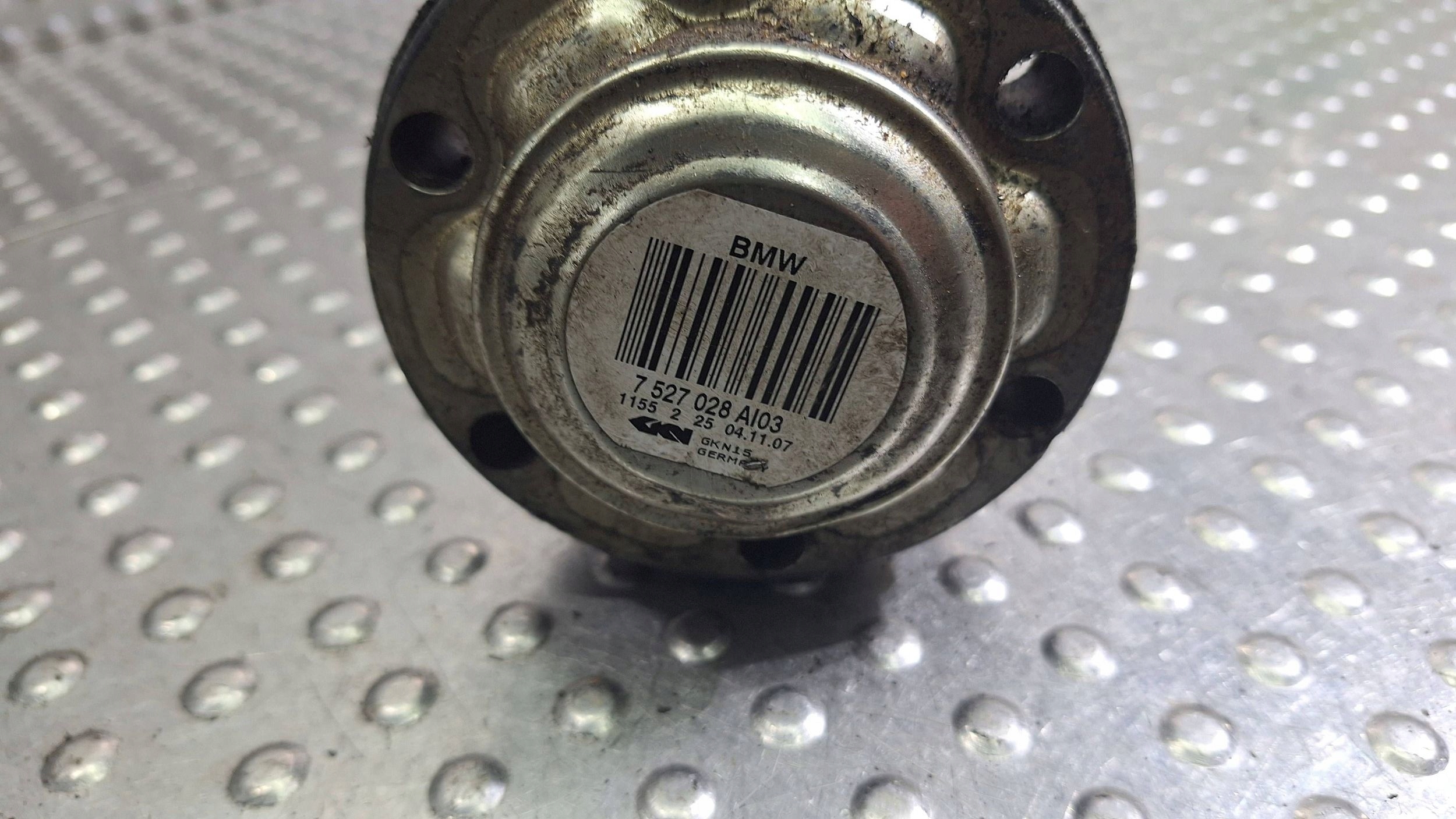 semi-axis right rear part 7527028 BMW 3 E90 E91 E92 E93 3.0I