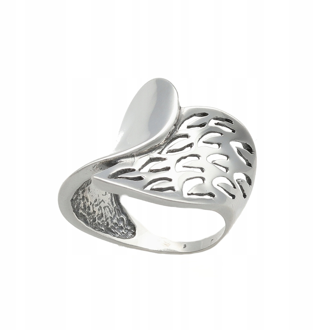 Působivý prstýnek hladké stříbro vel. 23