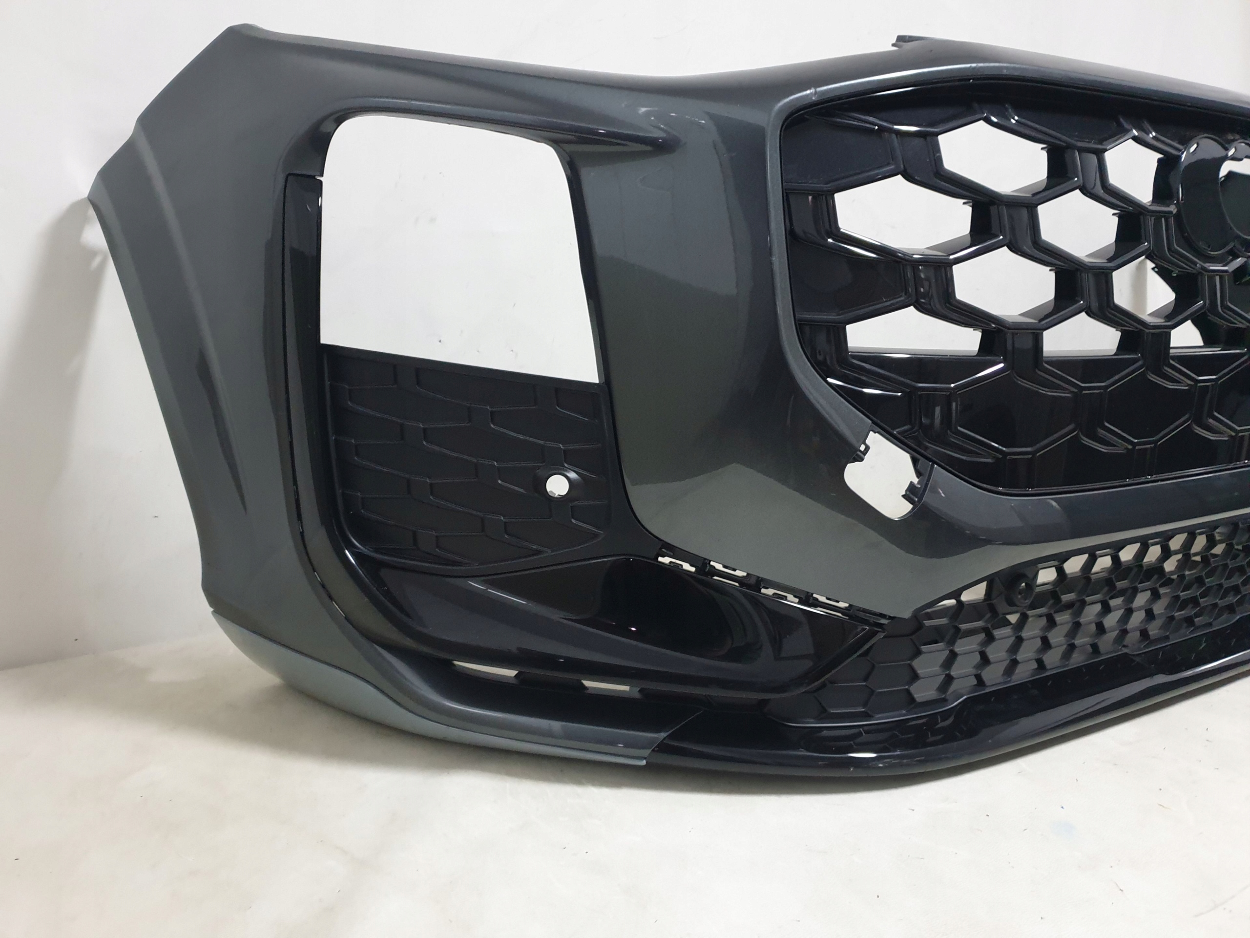 AUDI Q3 III 83H S-LINE 25-> bumper front front 4xPDC 83H807437D