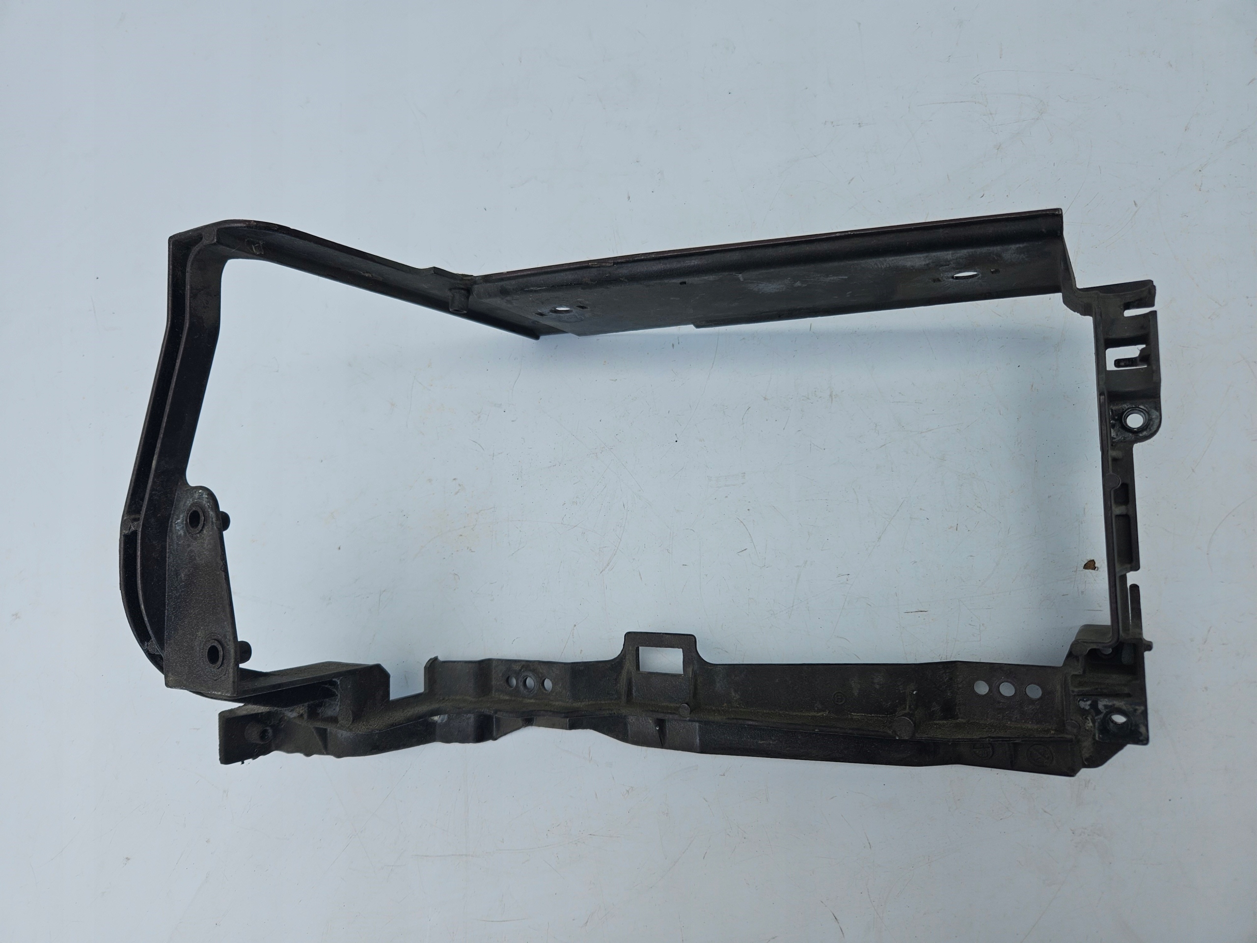OKULAR left holder lights LEWEJ AUDI V8 D11