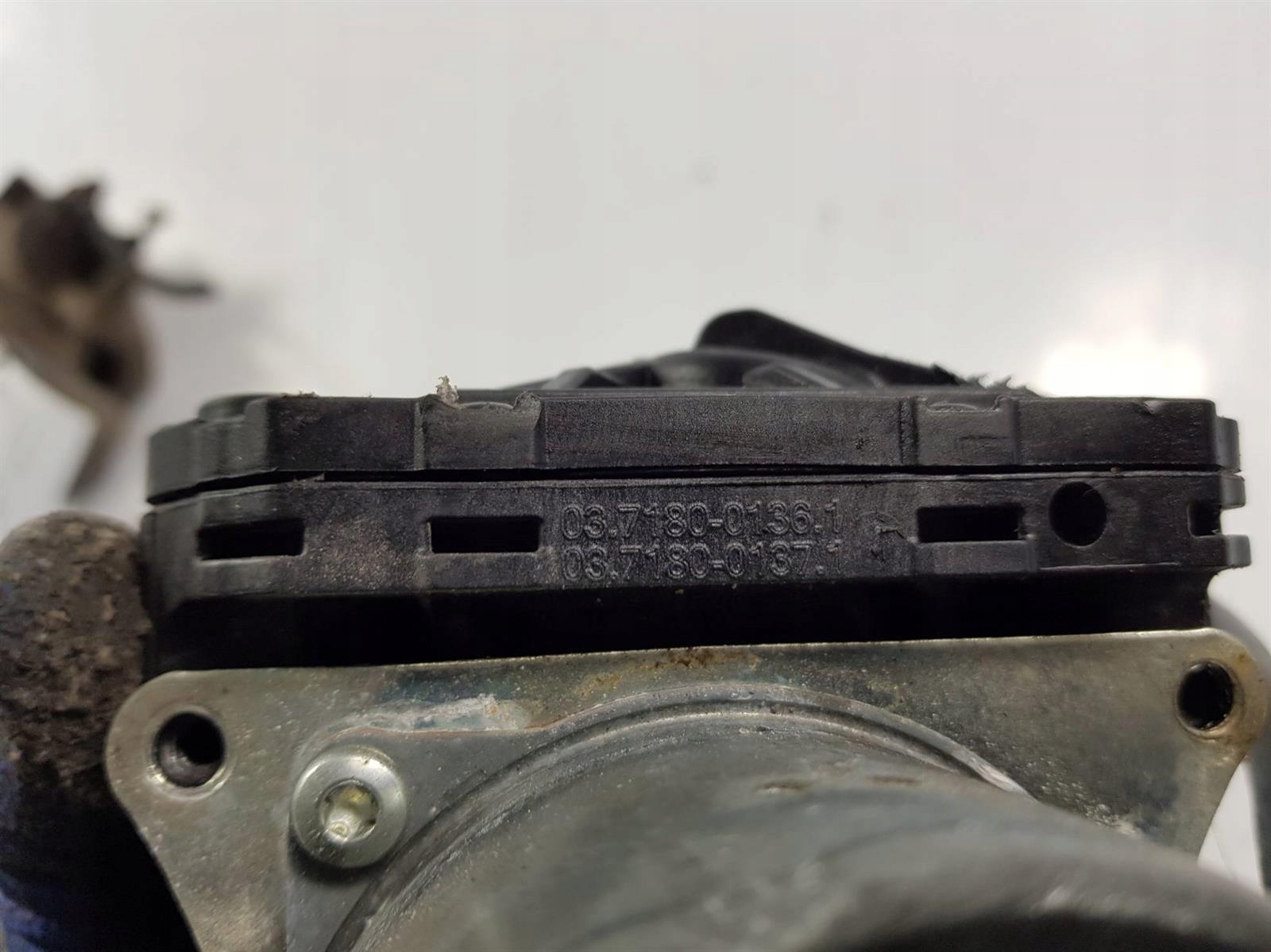 ВАКУУМНЫЙ НАСОС 03.7180.0137.1 MONDEO TITANIUM