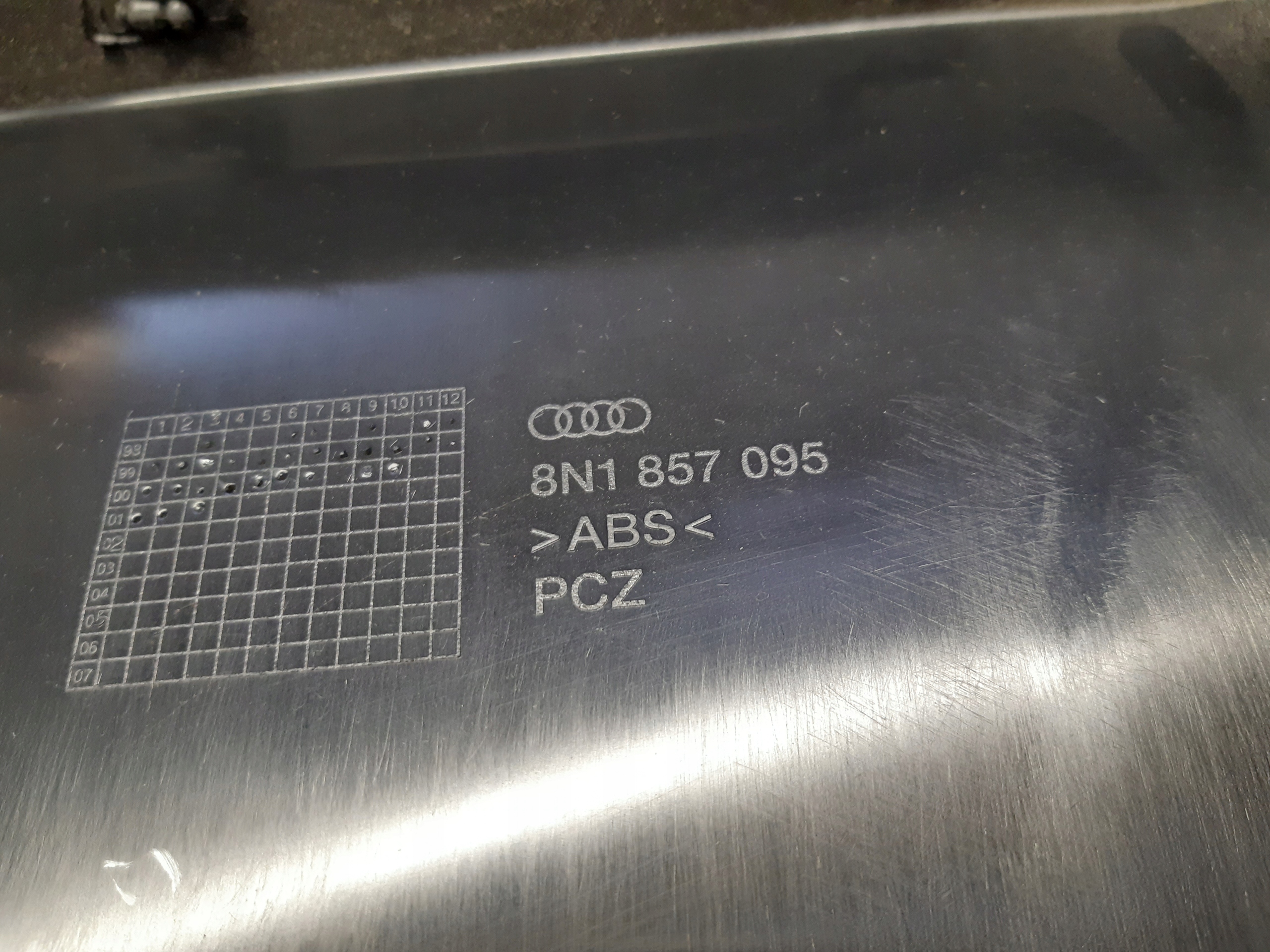 passenger compartment 8N1857095 Audi TT 8N