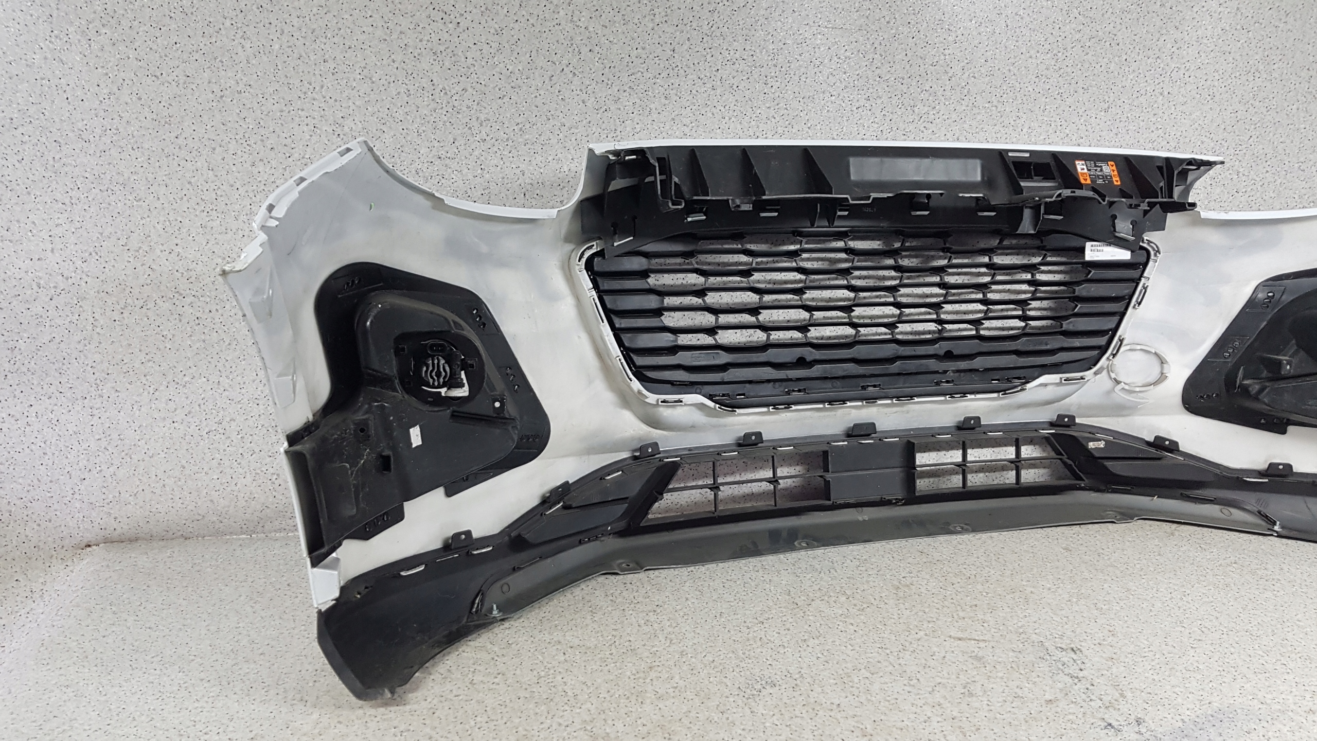 FORD PUMA II MK2 2019 -- bumper front 2278