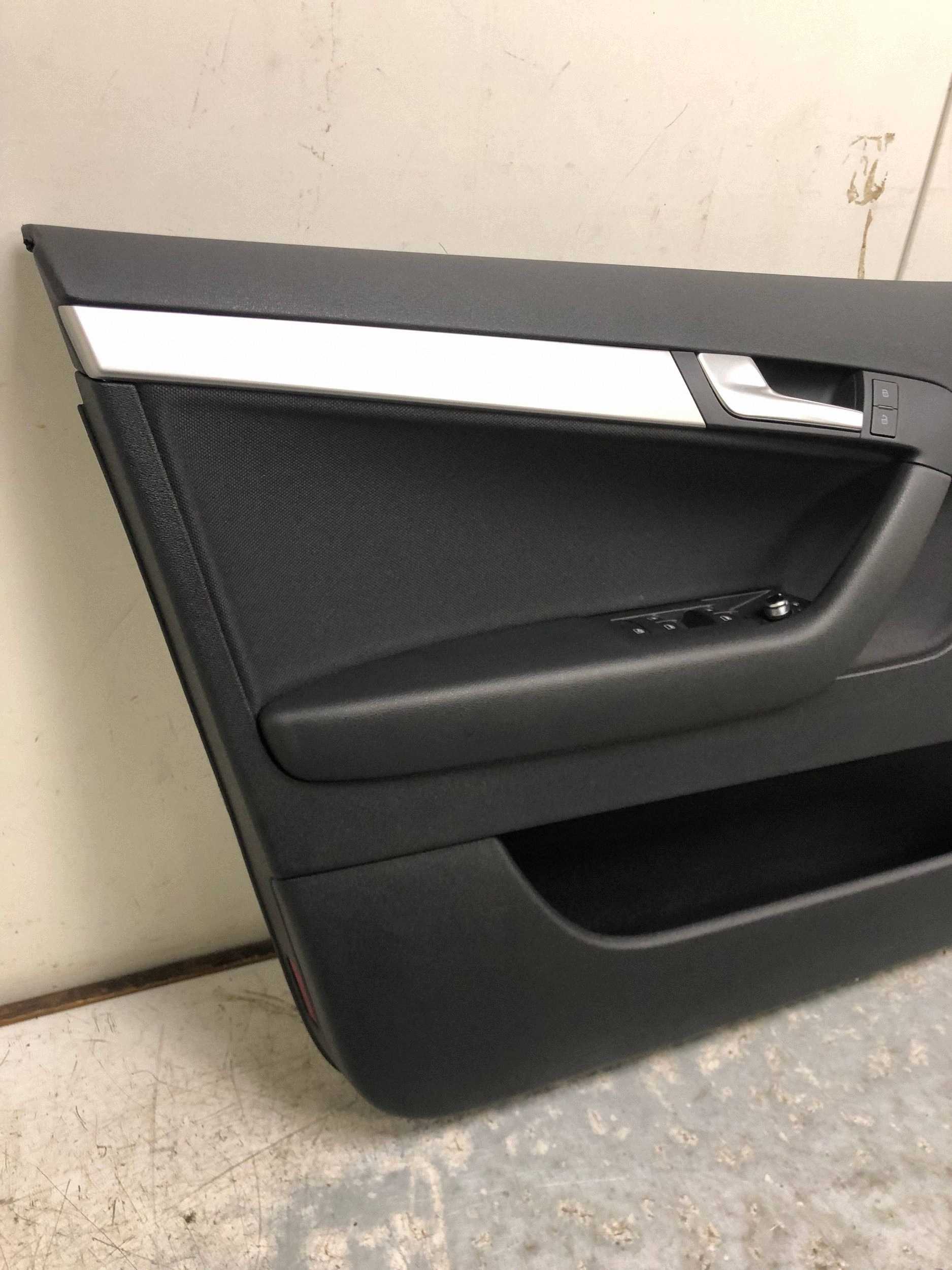 side door left front AUDI A3 8P LIFT 8P4867105