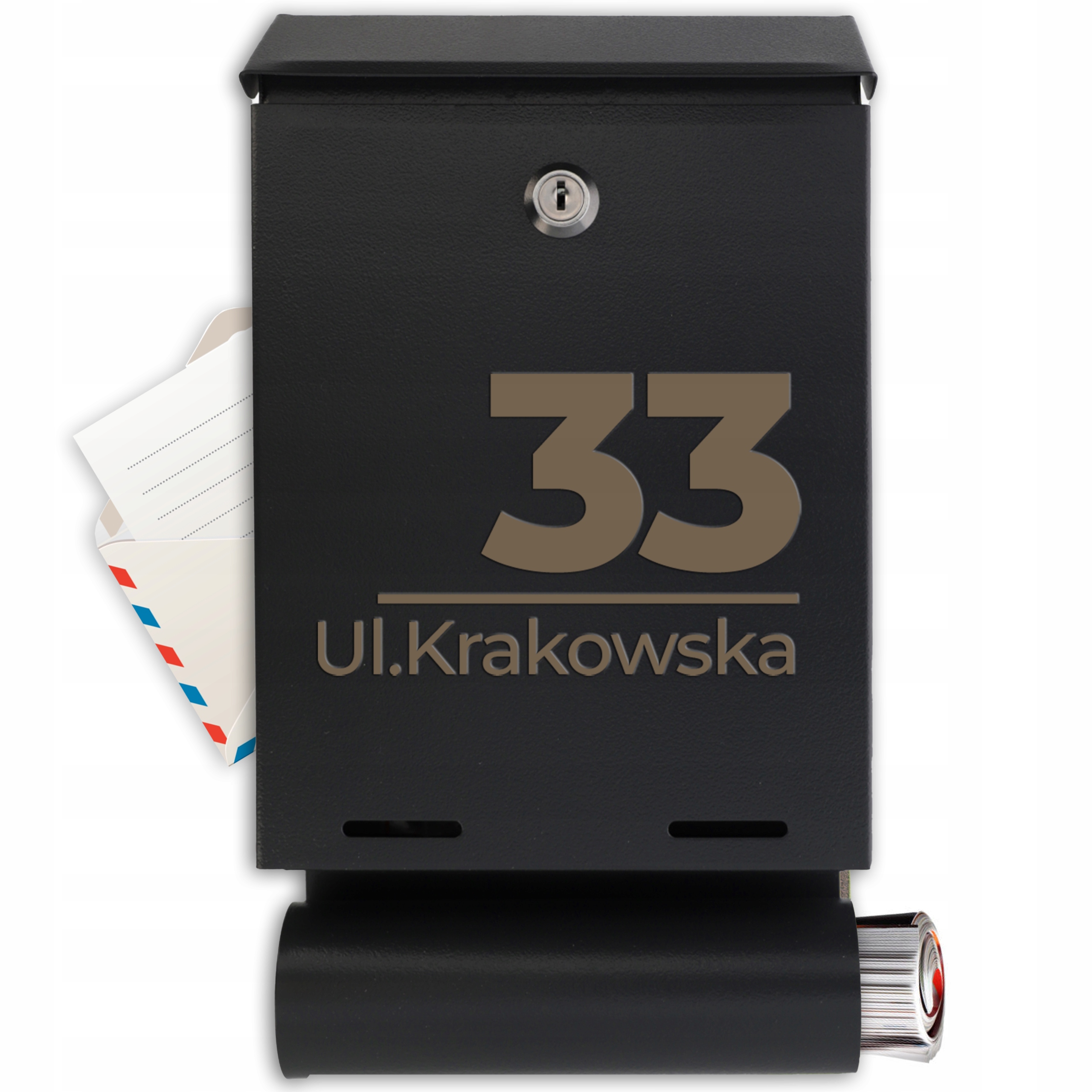 Černá poštovní schránka s adresní trubkou a nádherným gravírovaným vzorem