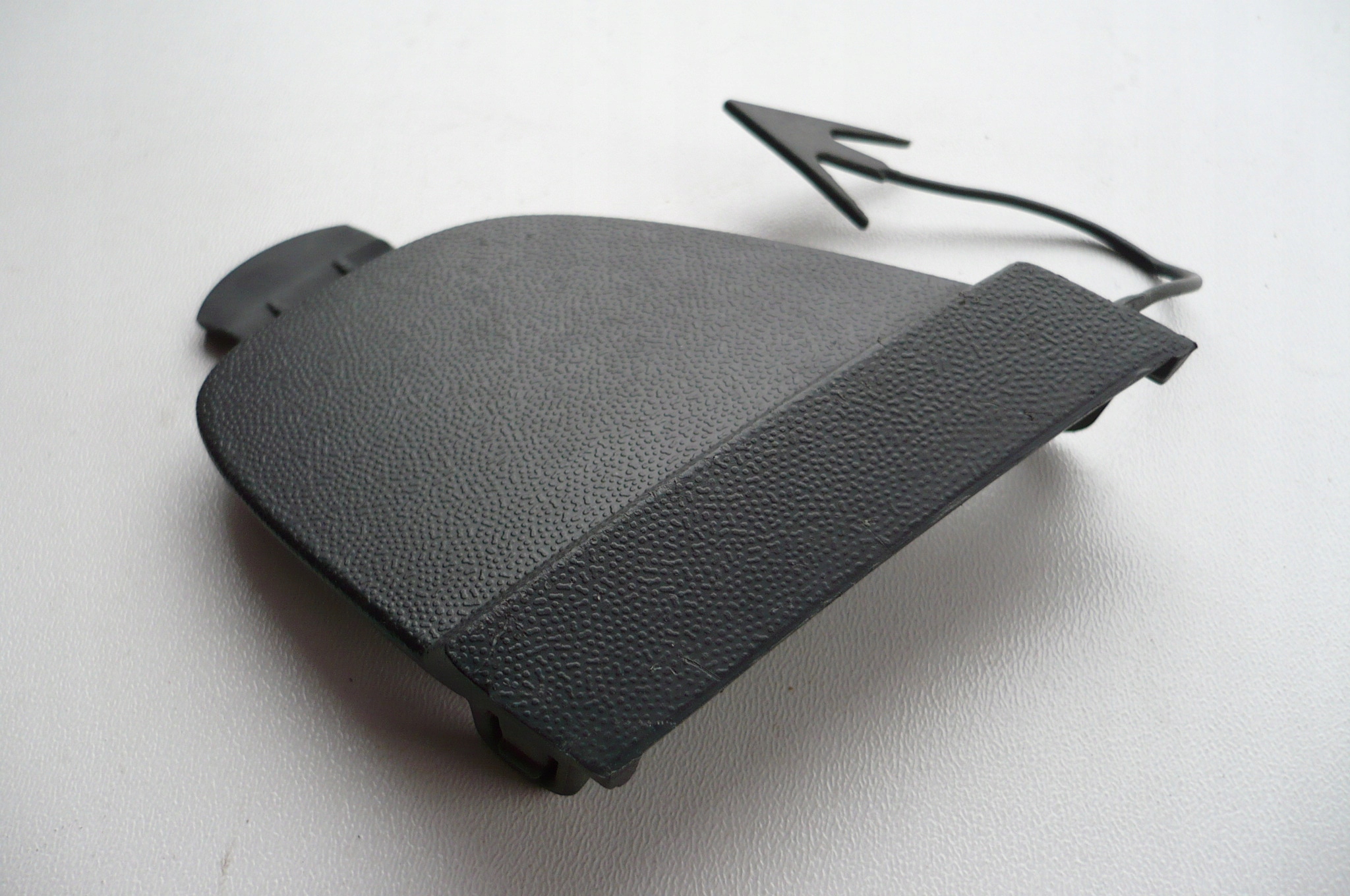 VW JETTA VI 2011-14 towing hook cap bumper rear part