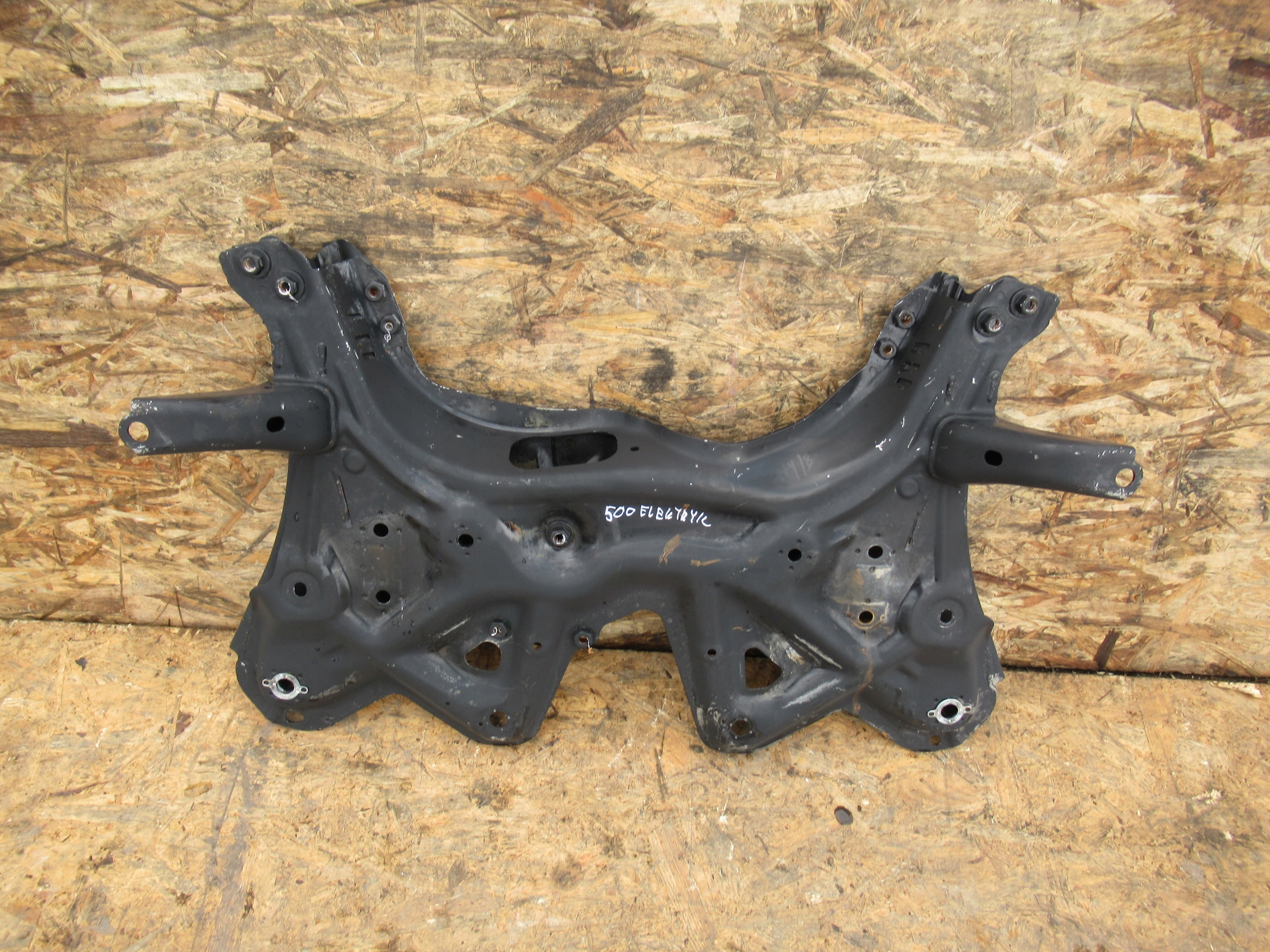 Kołyska przód Fiat 500 Hybryda 20-