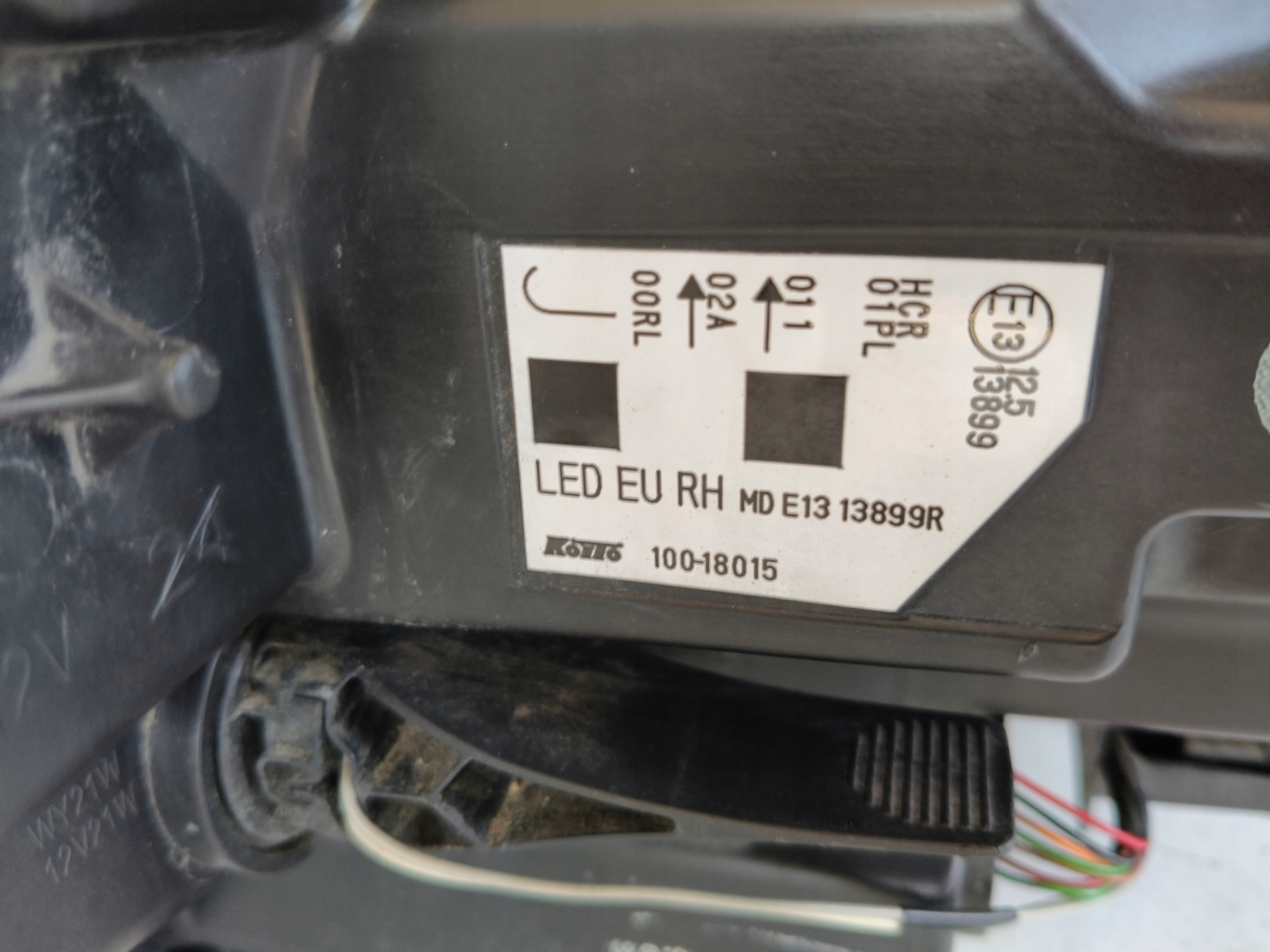 light right REFLEKTOR NISSAN QASHQAI II 13- FULL LED