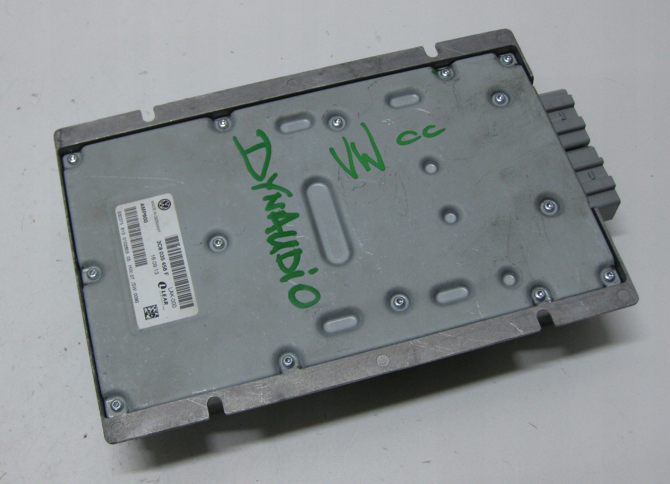 VW PASSAT B7 amplifier AUDIO DYNAUDIO 3C8035456F
