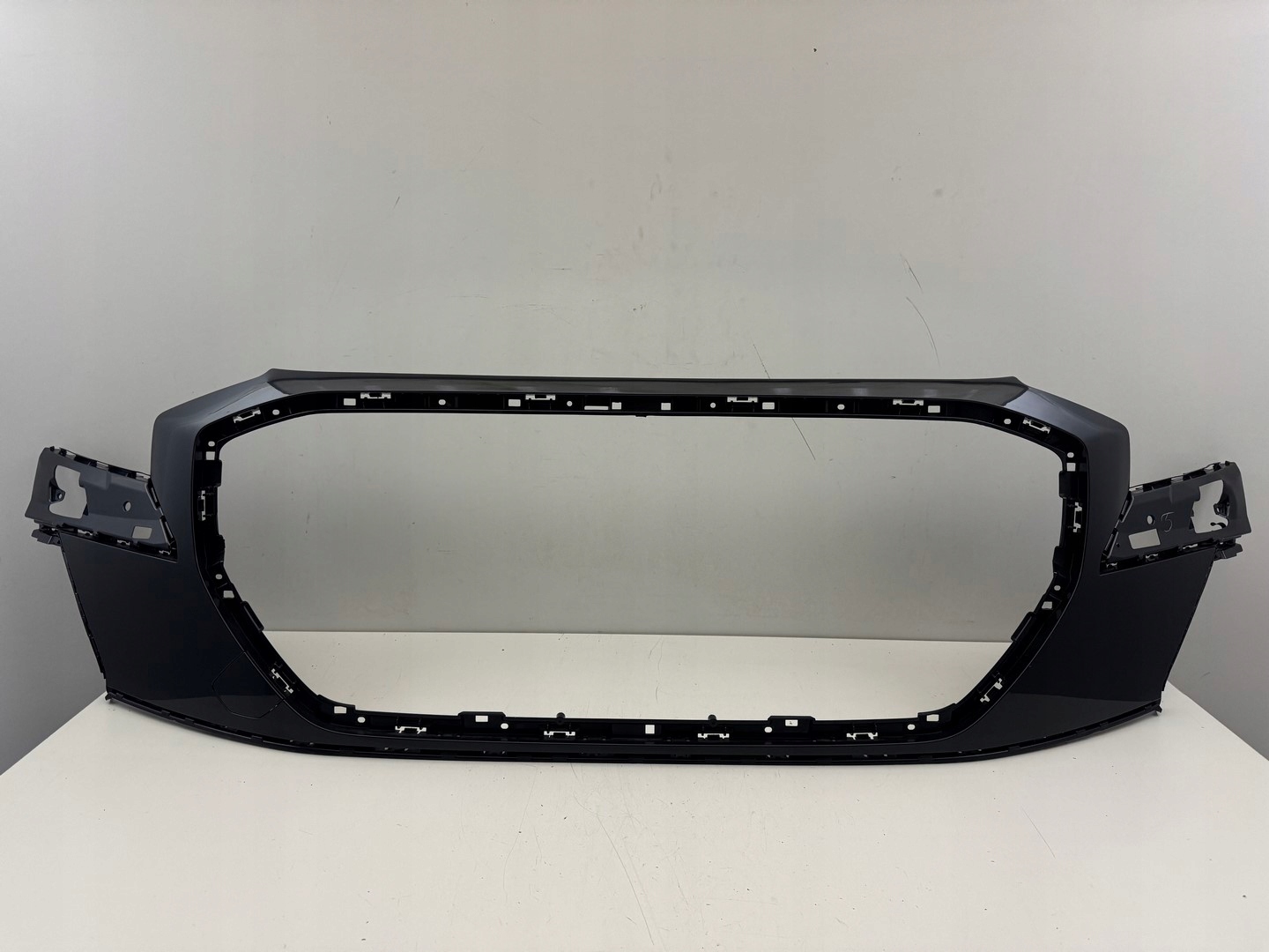 AUDI Q4 E-TRON 89A GRILL ATRAPA CHŁODNICY LISTWA RAMKA 21-