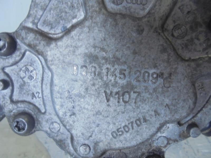 AUDI A4 B6 pompa VACUM 038145209C