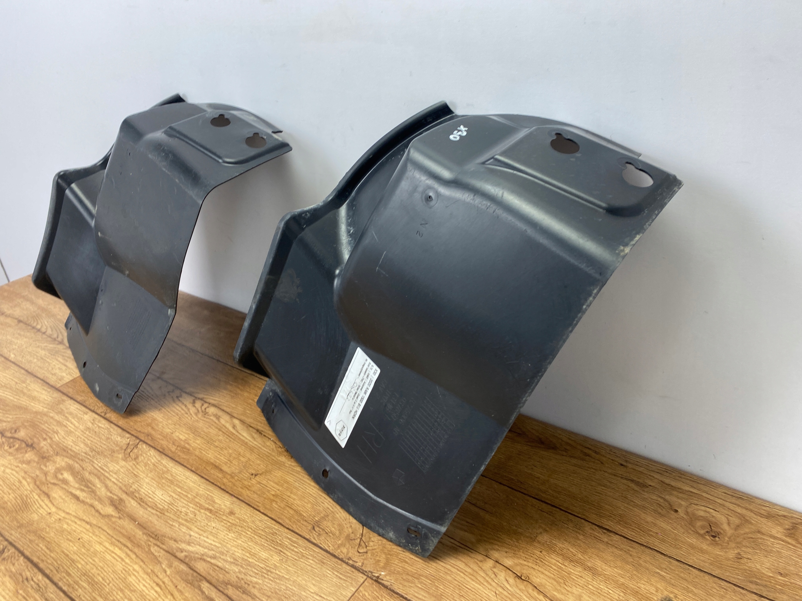 cover mudguard front right 5.7 Ram 1500 2019+