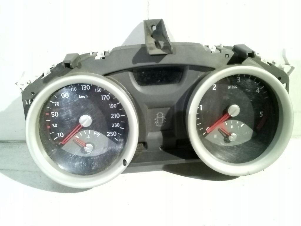 Renault Megane II licznik zegary 8200399695