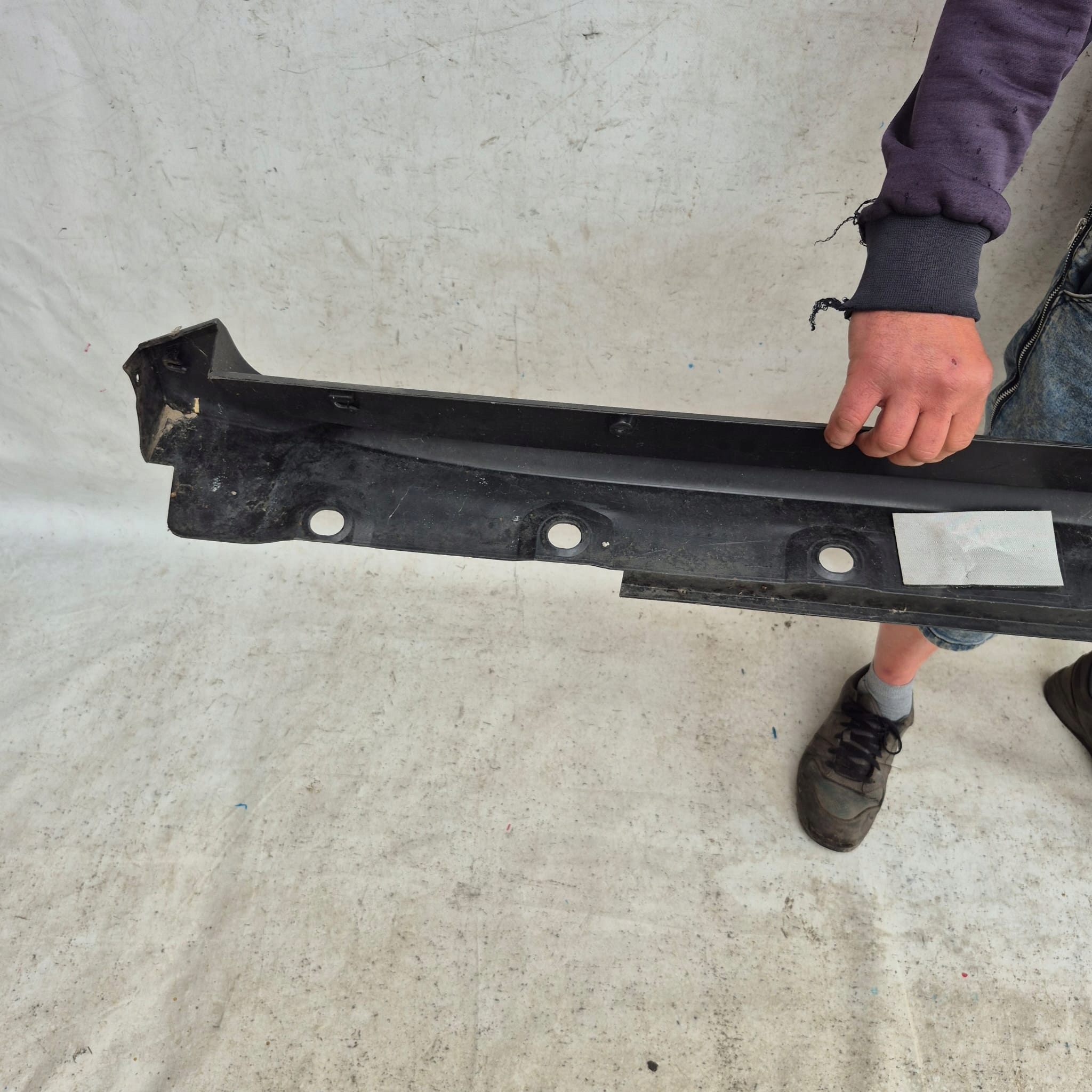 TOYOTA C-HR and 1 16-23 threshold right moulding threshold right