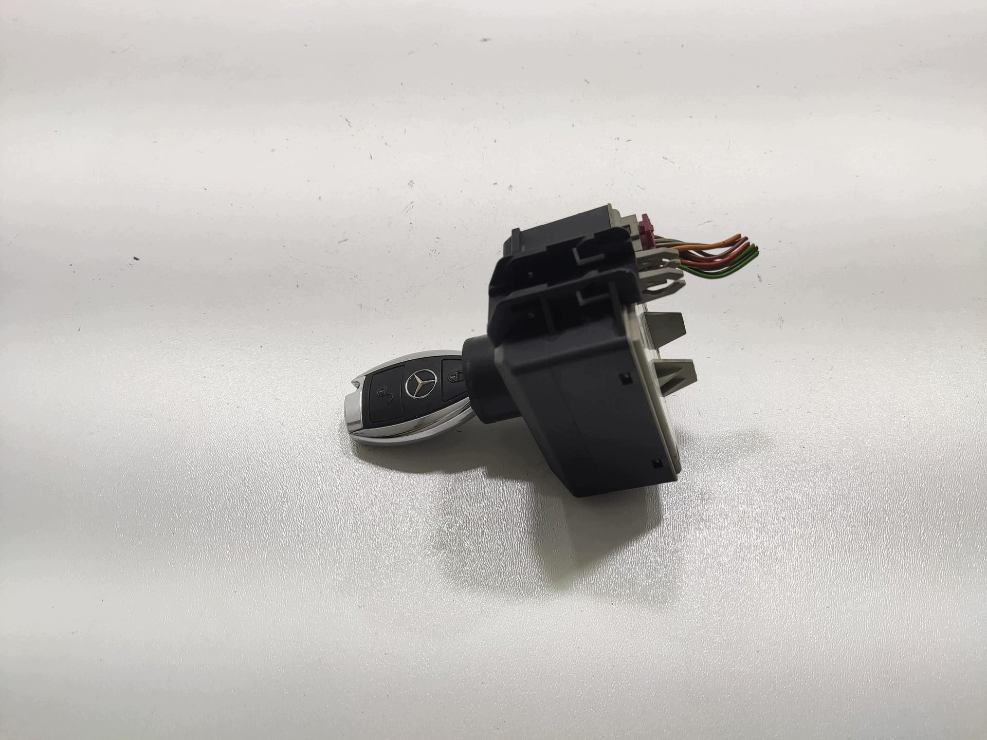ignition key PILOT MERCEDES A-KLASA W176 2012-2015 A2469059300