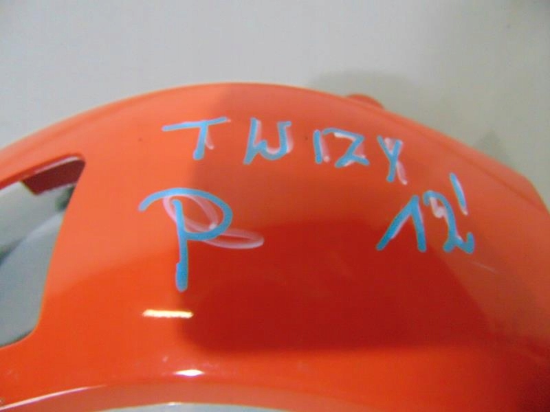 PLASTIK OSLONA PRAWA RENAULT TWIZY 12R 768G82498R Part manufacturer Renault OE