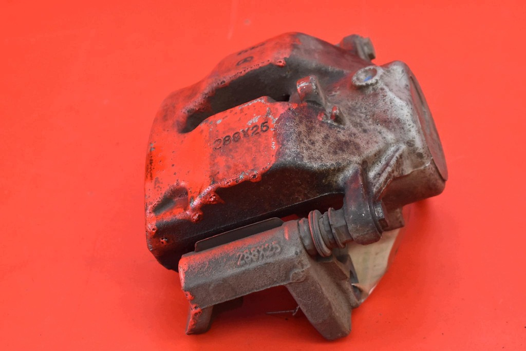caliper brake left front MERCEDES C-KLASA W204 1.8 compressor; 156 KM 07