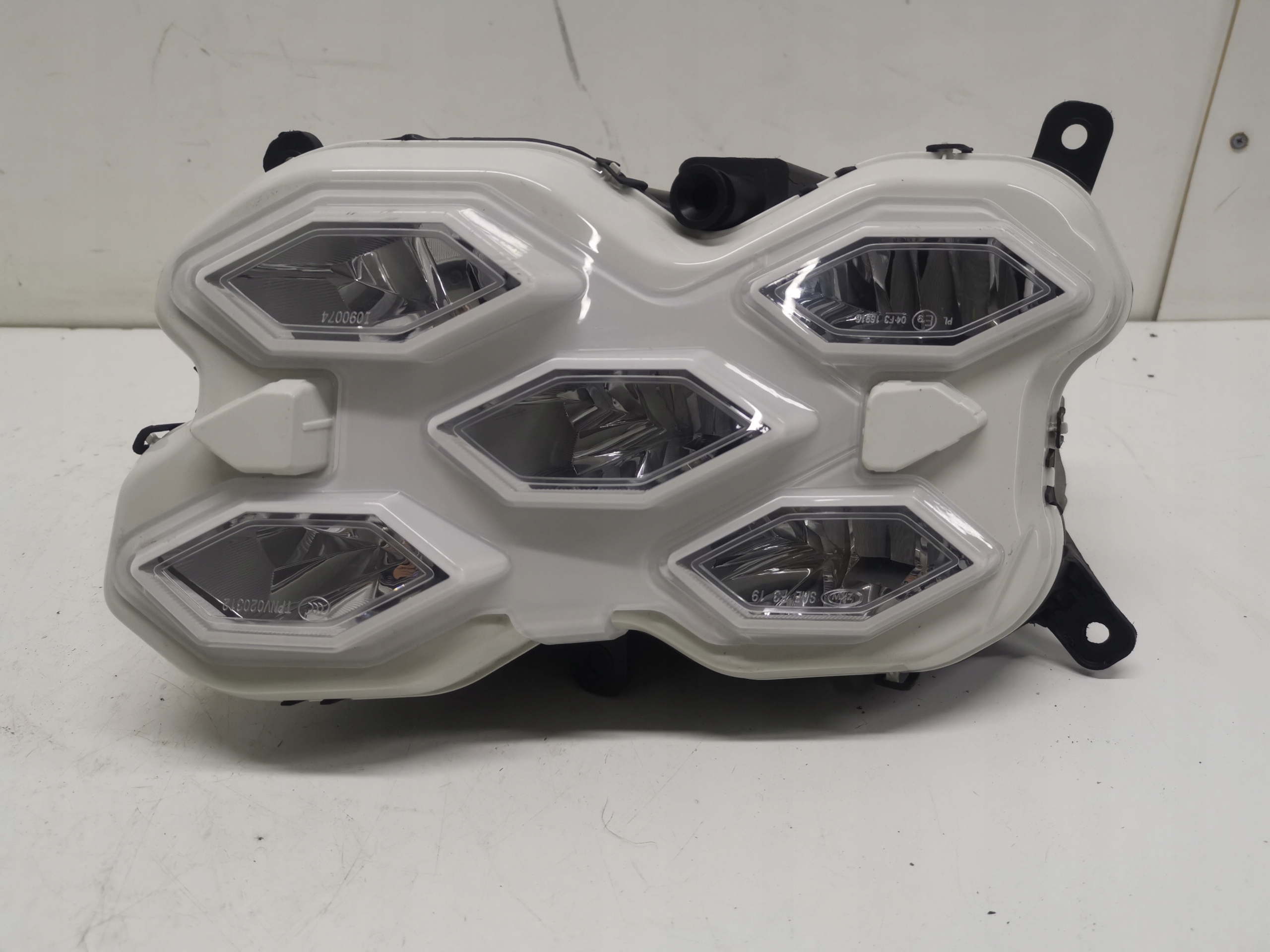 Галогенна Світлодіодна права Golf 8 GTI GTD 5H0941700C