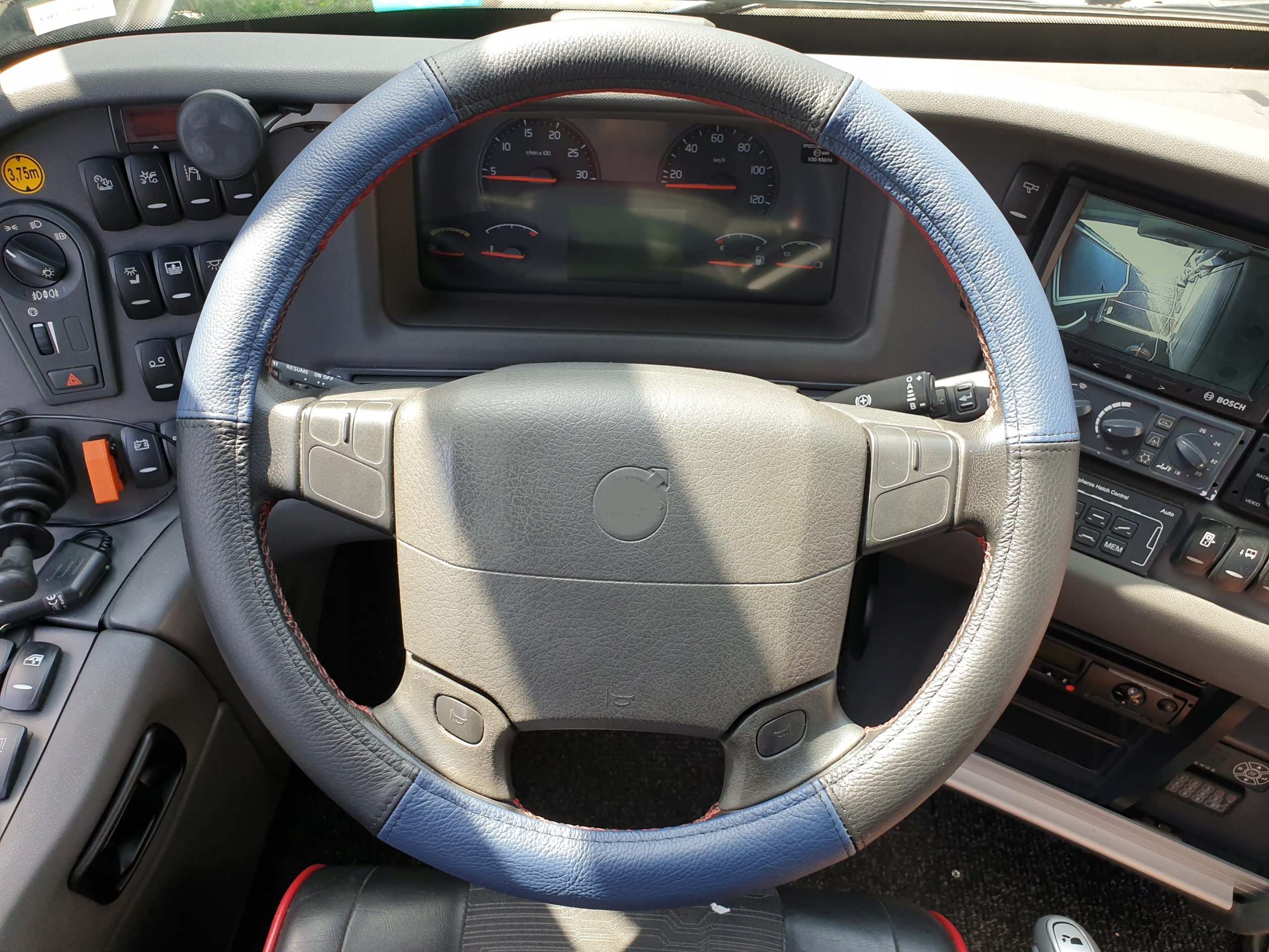 Nakładka na Kierownice SKÓRA SCANIA Serii 3 Stan opakowania oryginalne