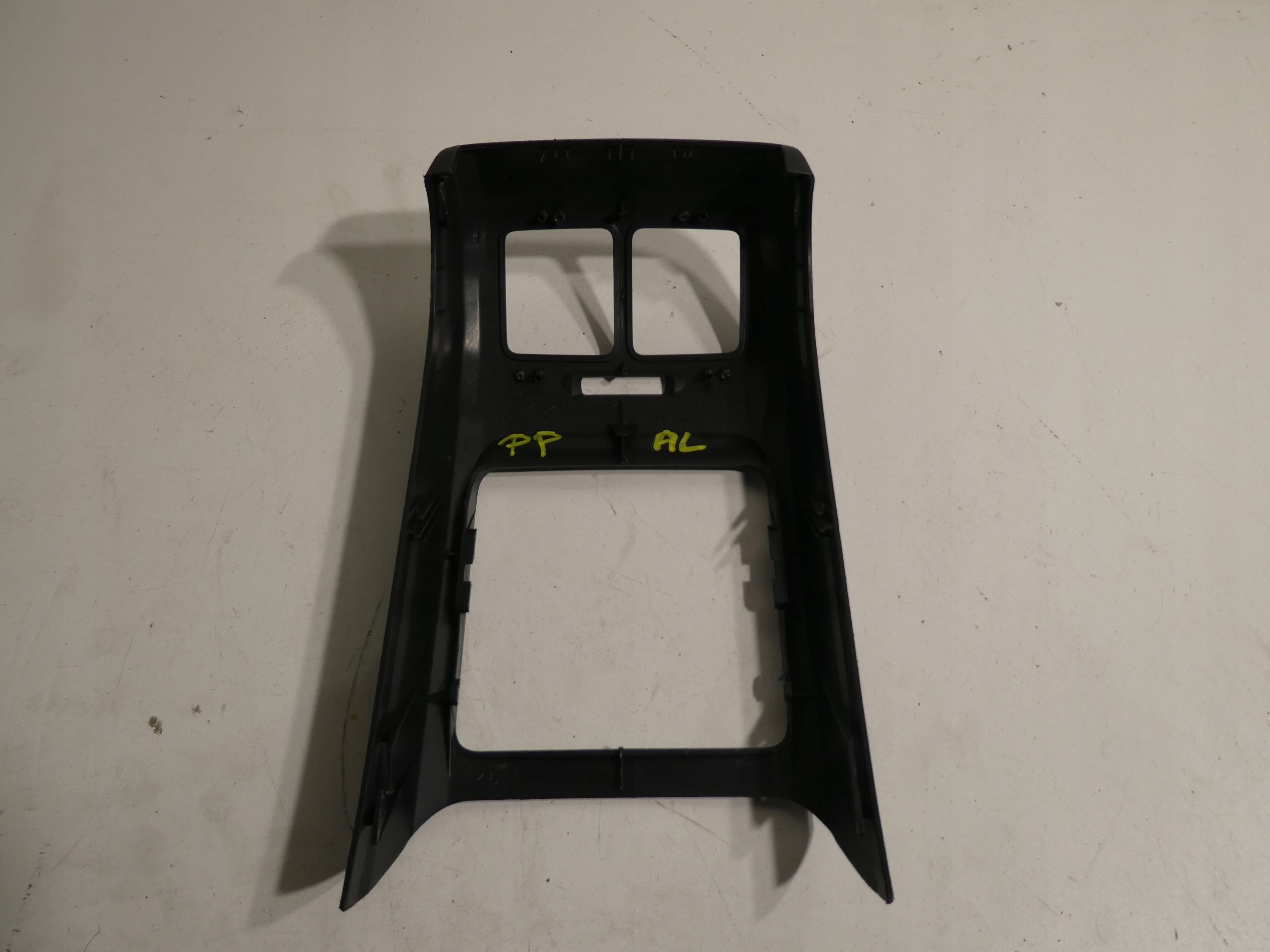 frame PANEL cover TUNELU VW GOLF V 1K0863289C