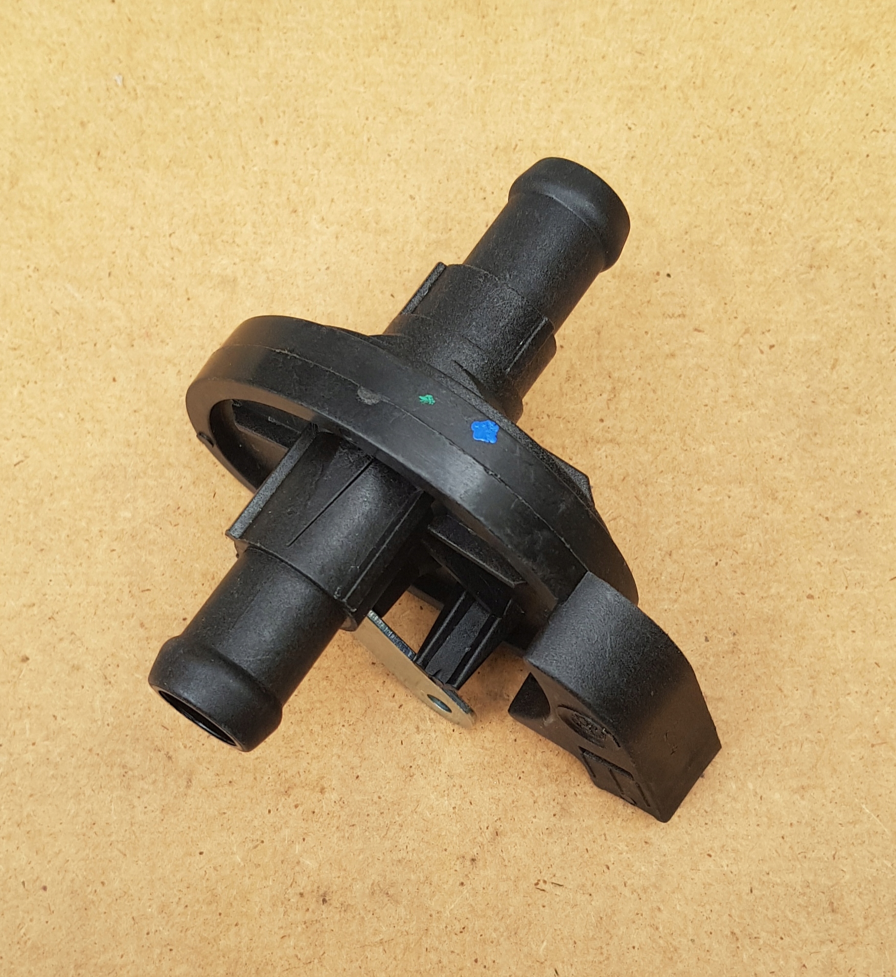 ОРИГИНАЛЬНЫЙ КЛАПАН JOHN DEERE AZ45267