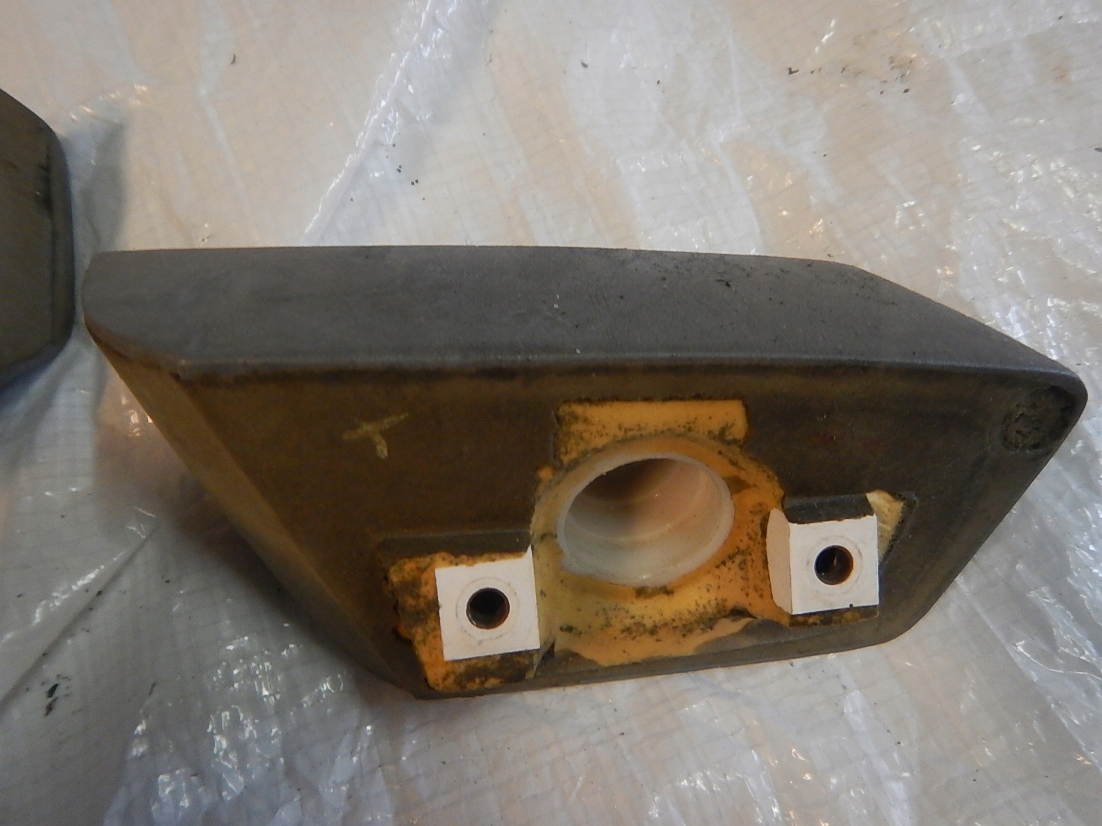 MERCEDES W124 COUPE upholstery rear part bracket handle