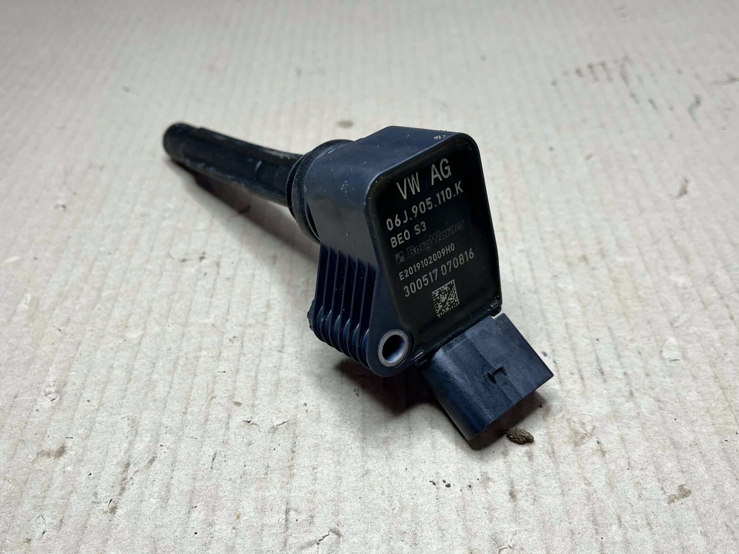 coil ignition Volkswagen Golf VII 06J905110K