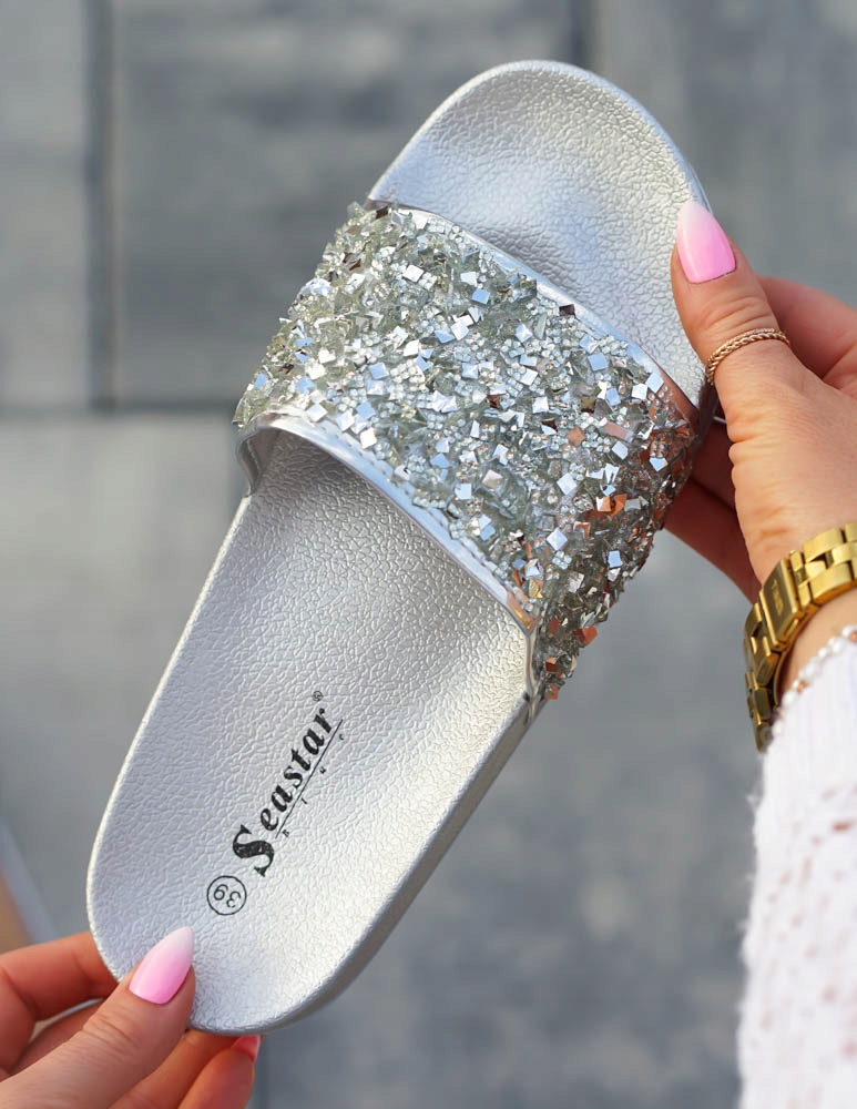 Srebrne Klapki Damskie Z Cyrkoniami Milagros 38 Kolor srebrny