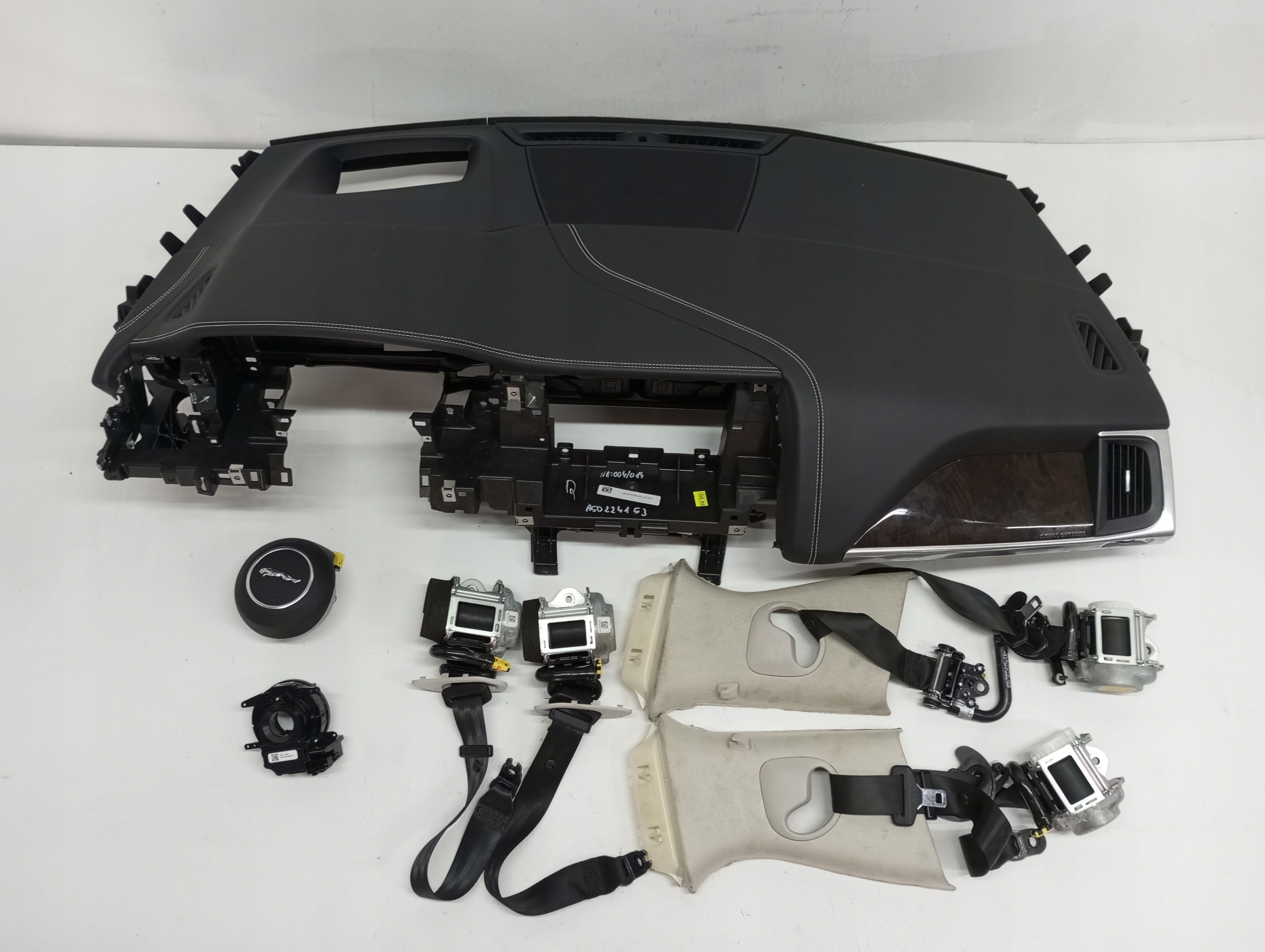dashboard JAGUAR and PACE HEADUP airbag tension belts ring BIALA NIC