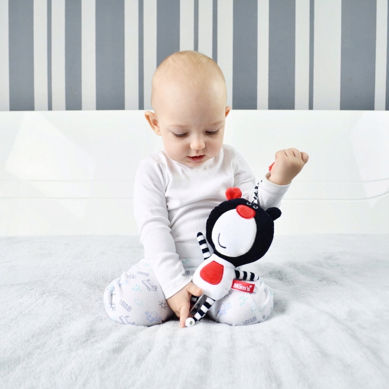 HENCZ SZELEŚCIK KONTRASTOWY SENSORYCZNY MISIO BUU CZARNY NIEDŹWIADEK 0M+ Kod producenta 600