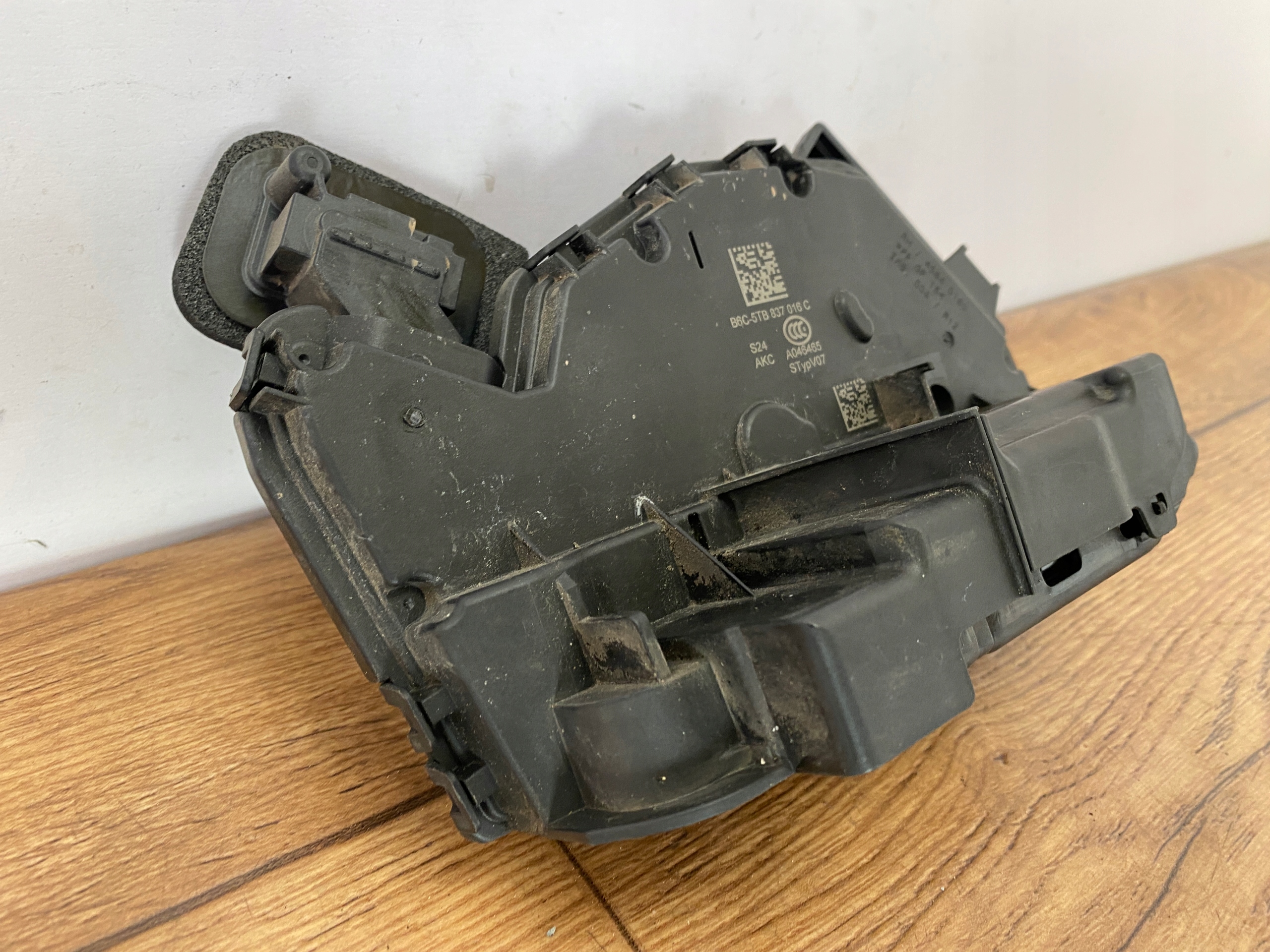 Schloß Tür VW Polo VI