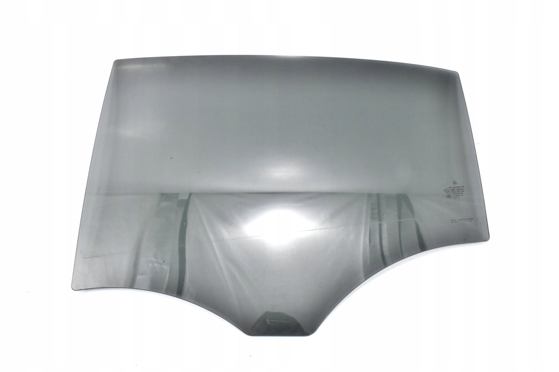 SZYBA DRZWI LEWY TYŁ A1767350310 MERCEDES A W176 2015