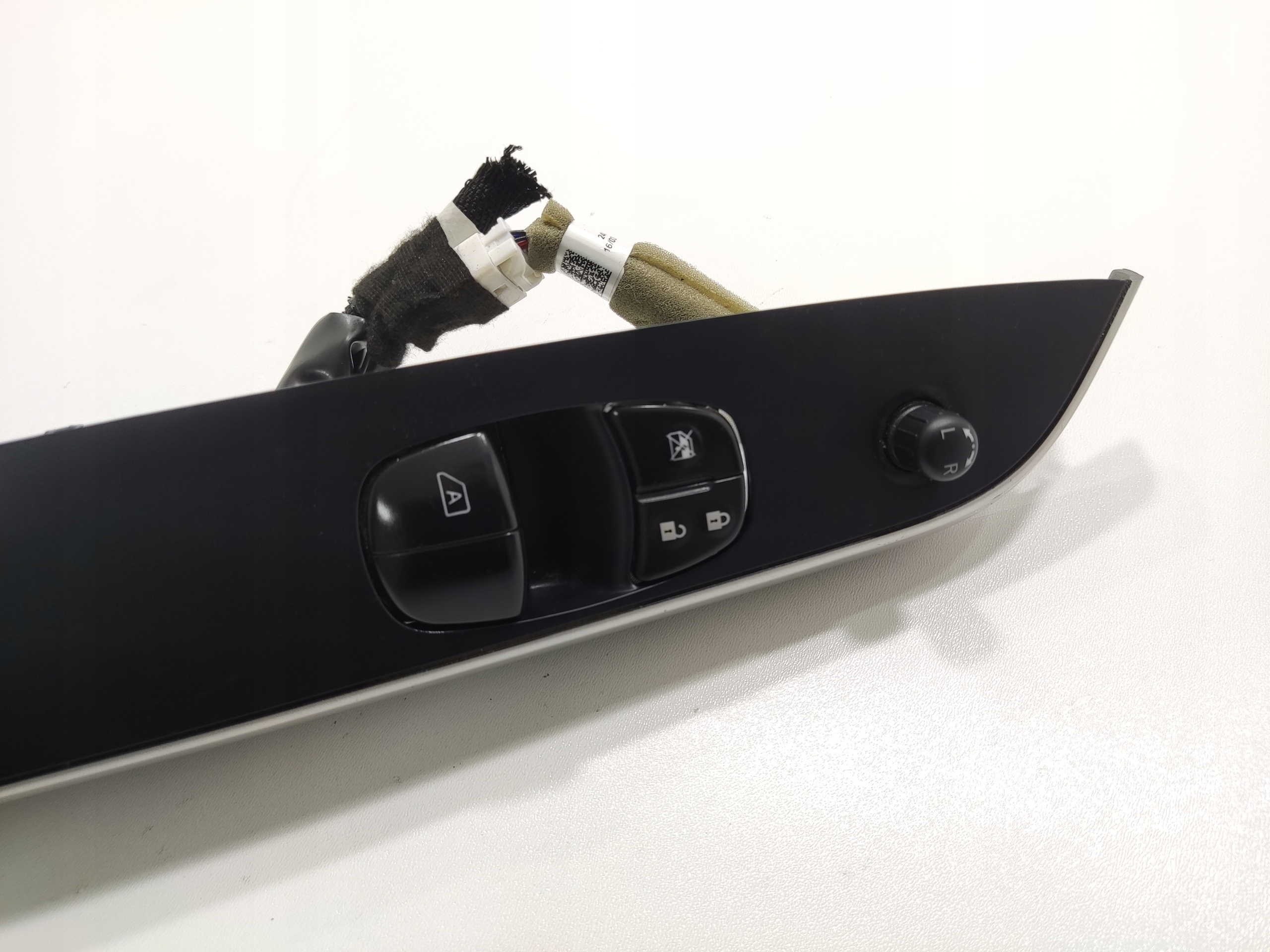 PANEL window control switch left front front NISSAN NAVARA IV D23 NP300 15-22