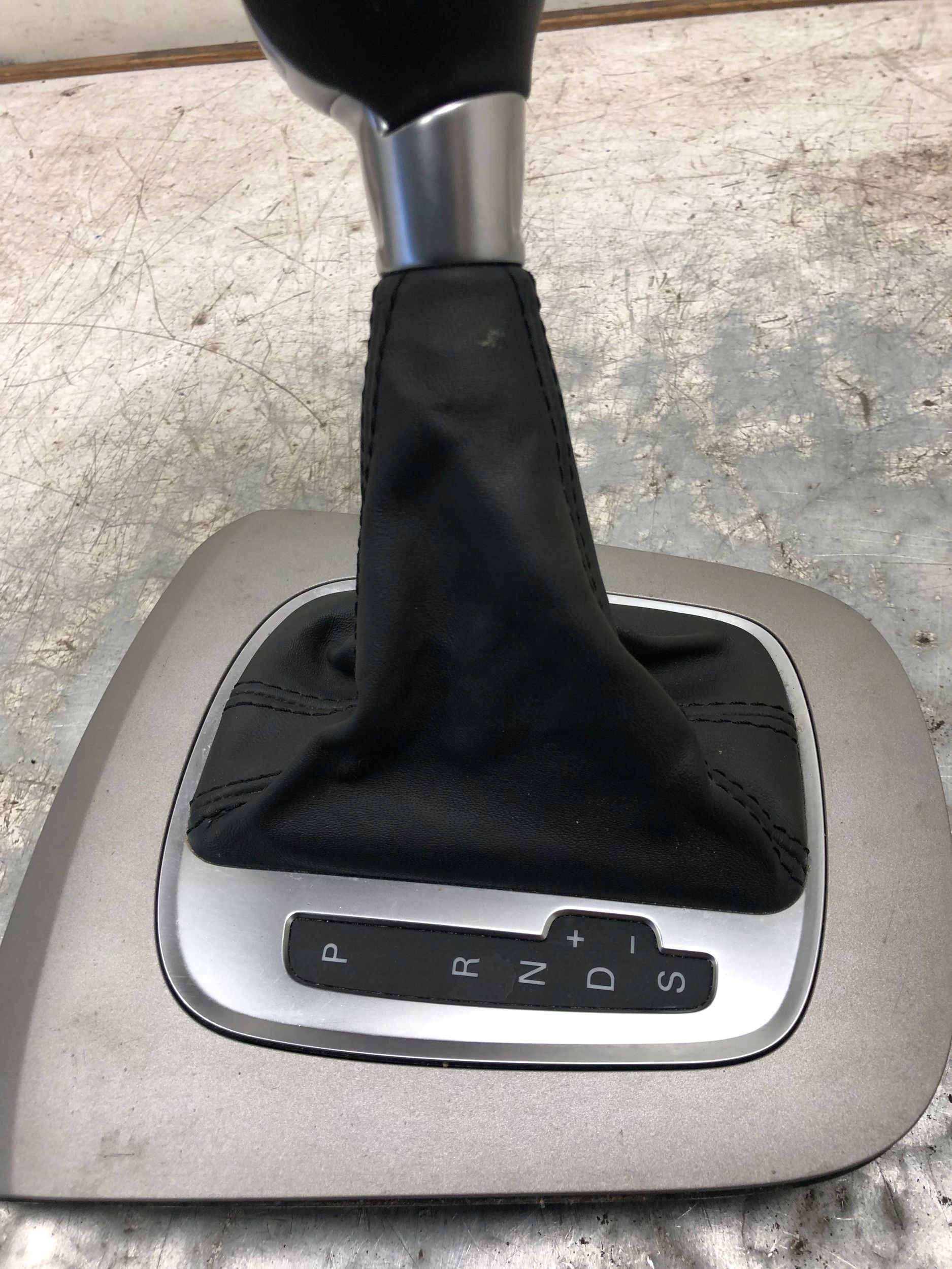 AUDI Q3 8U ghetta LEVA CAMBIO AUTOMAT STRONIC 8U1713139F