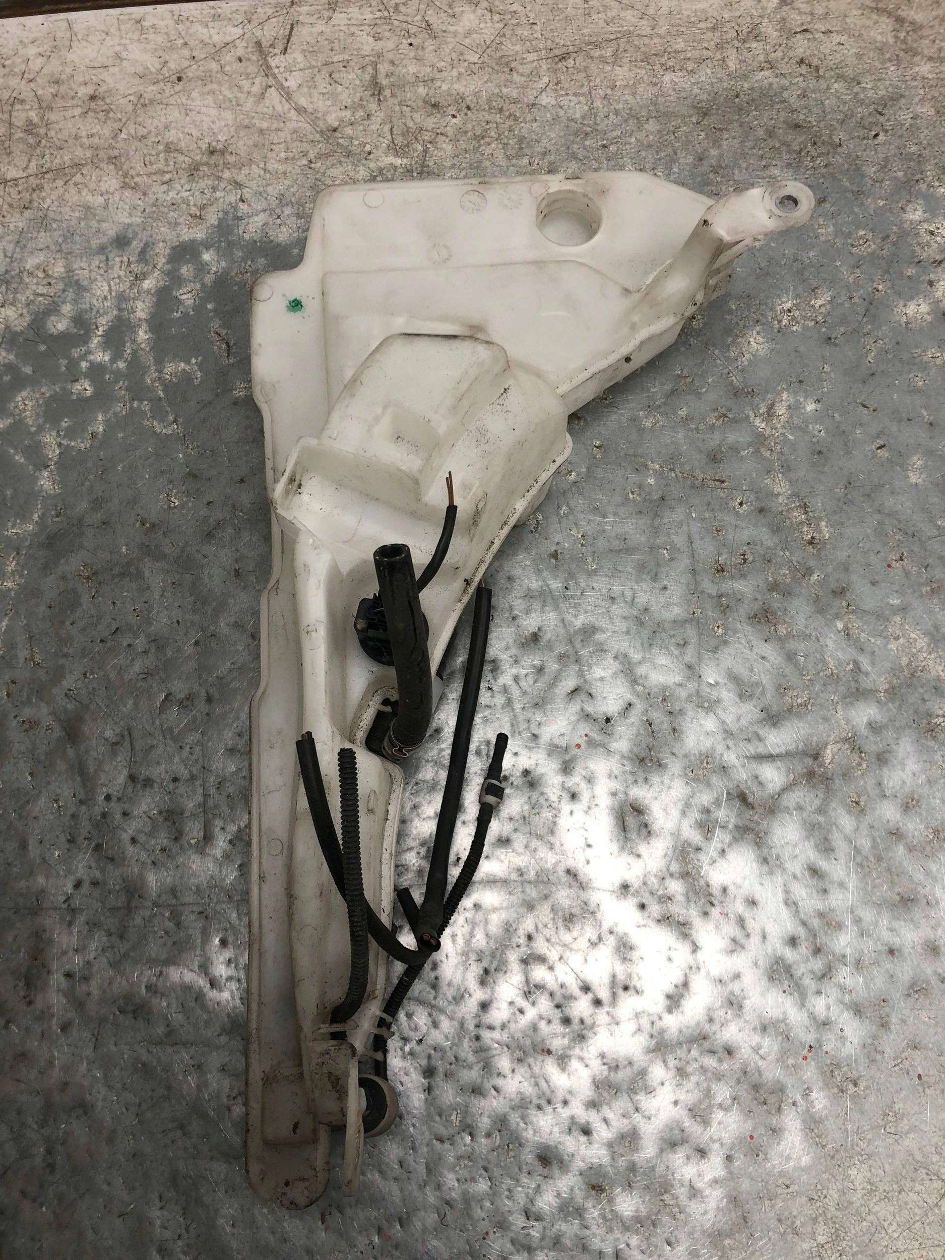 washer fluid tank AUDI A6 C6 KOMBI 4F0955453