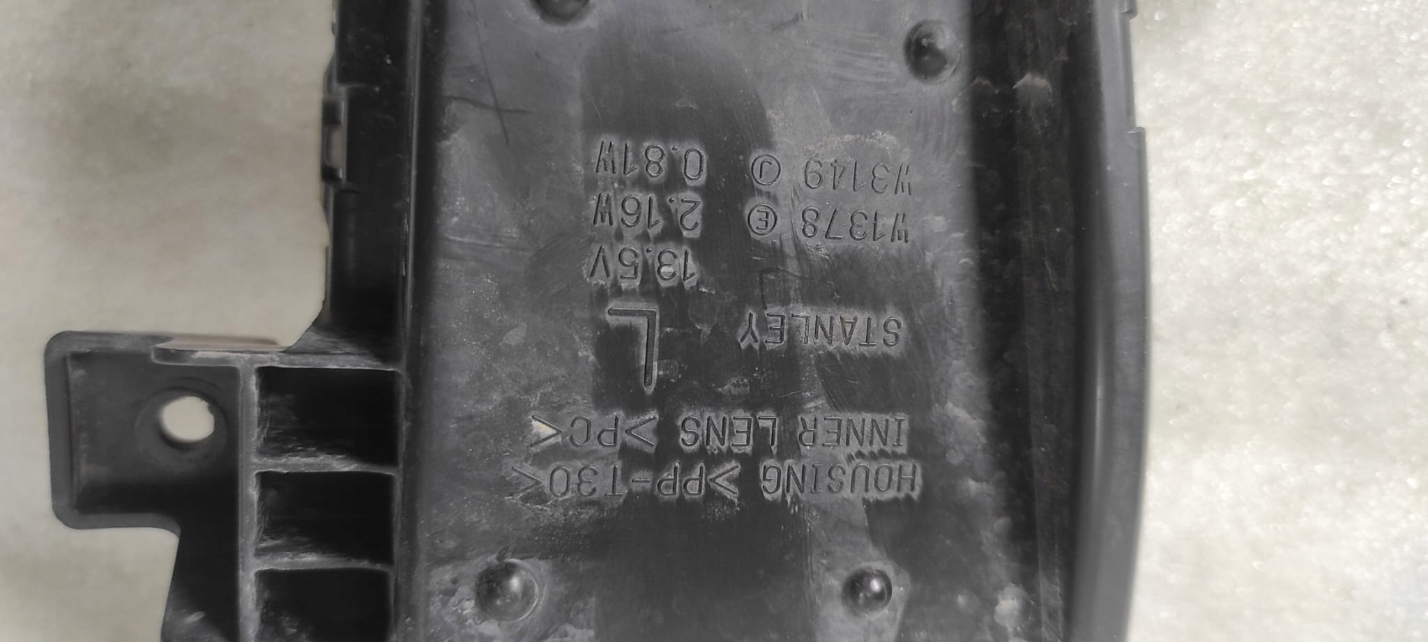 suzuki VITARA галоген левая комплектный год 2022