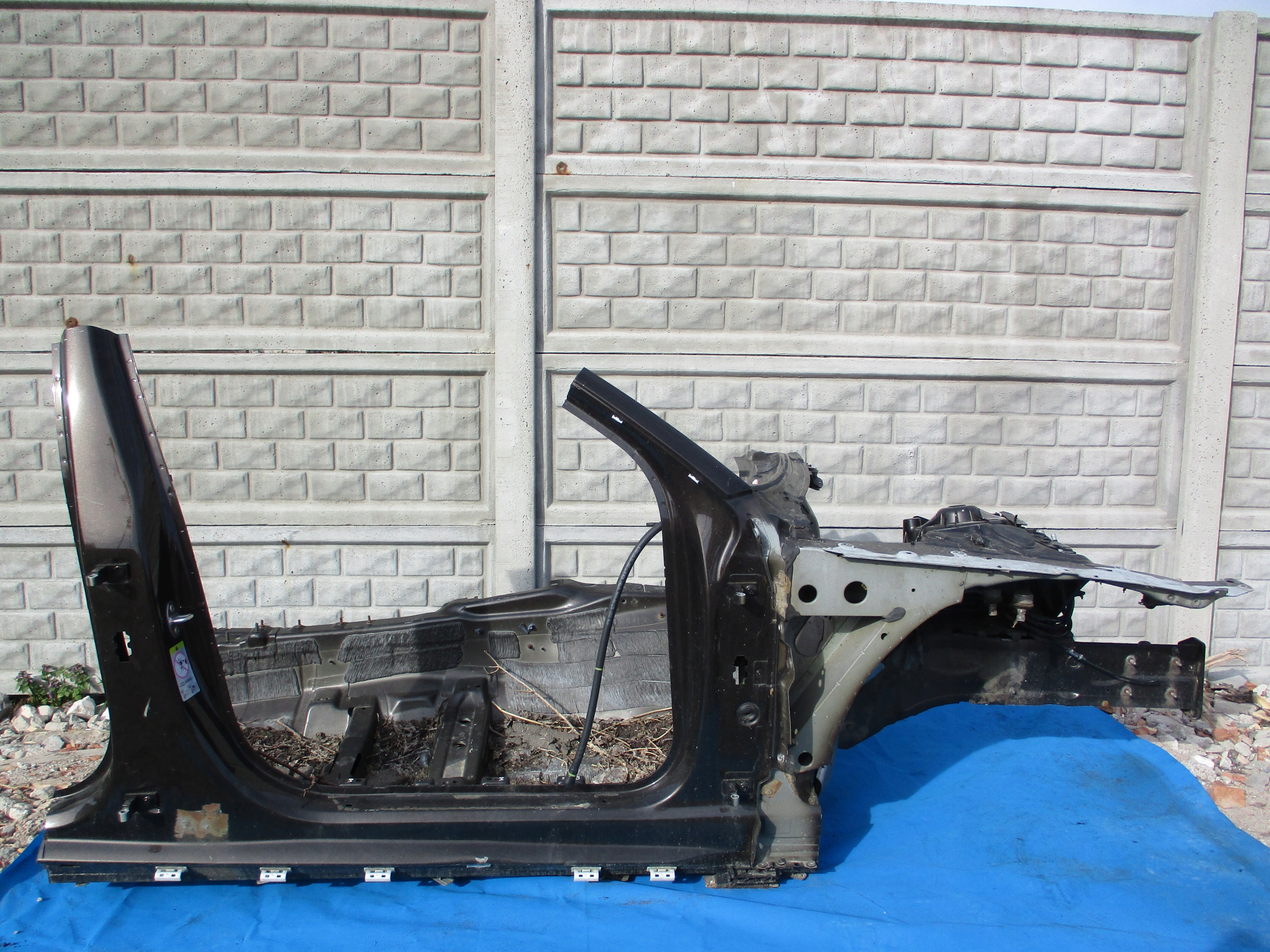 ĆWIARTKA PODŁUŻNICA PRAWA PRZÓD AUDI A6C7 4GO